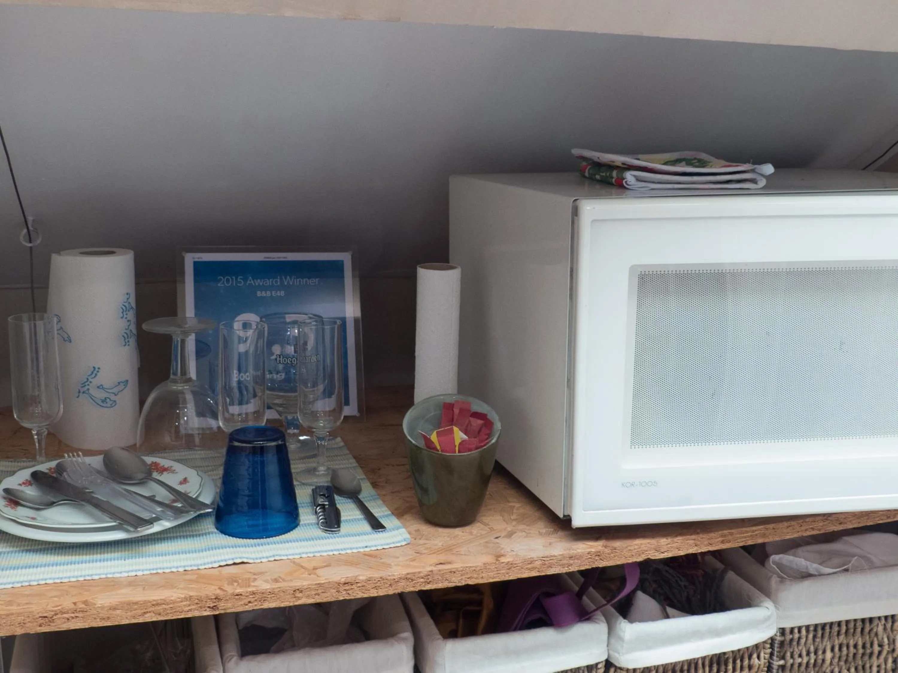 Communal kitchen in B&B E48