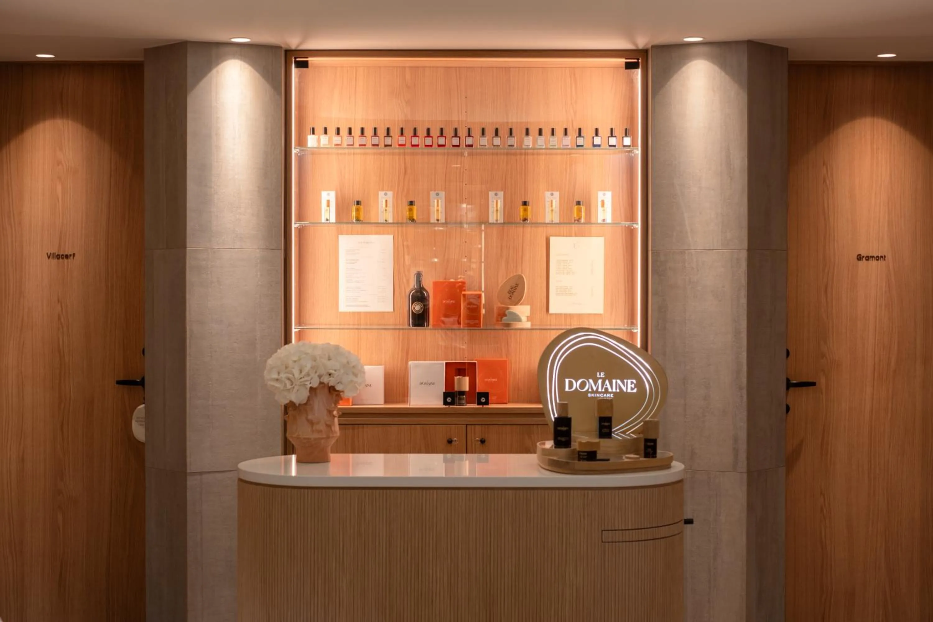 Spa and wellness centre/facilities in Hôtel Les Lumières - Relais & Châteaux