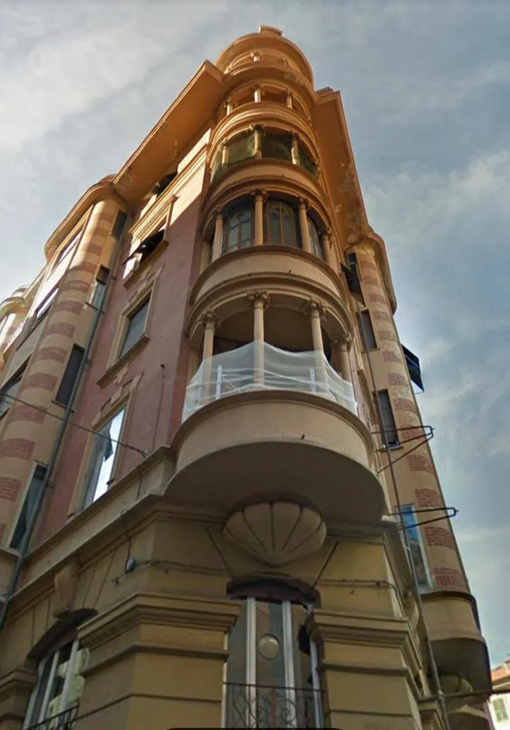 Facade/entrance in MyDre@mSavona