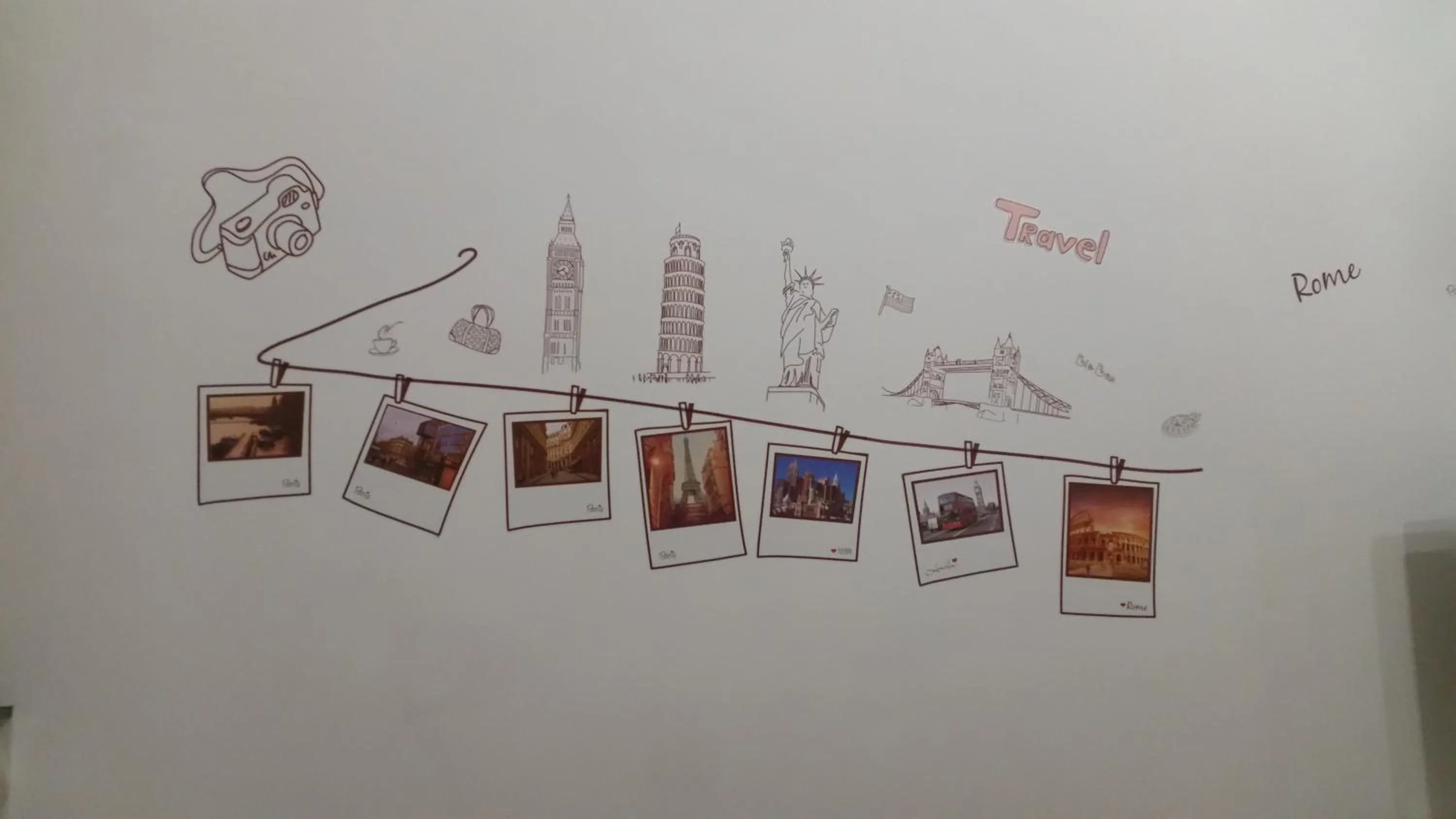 Decorative detail in MyDre@mSavona