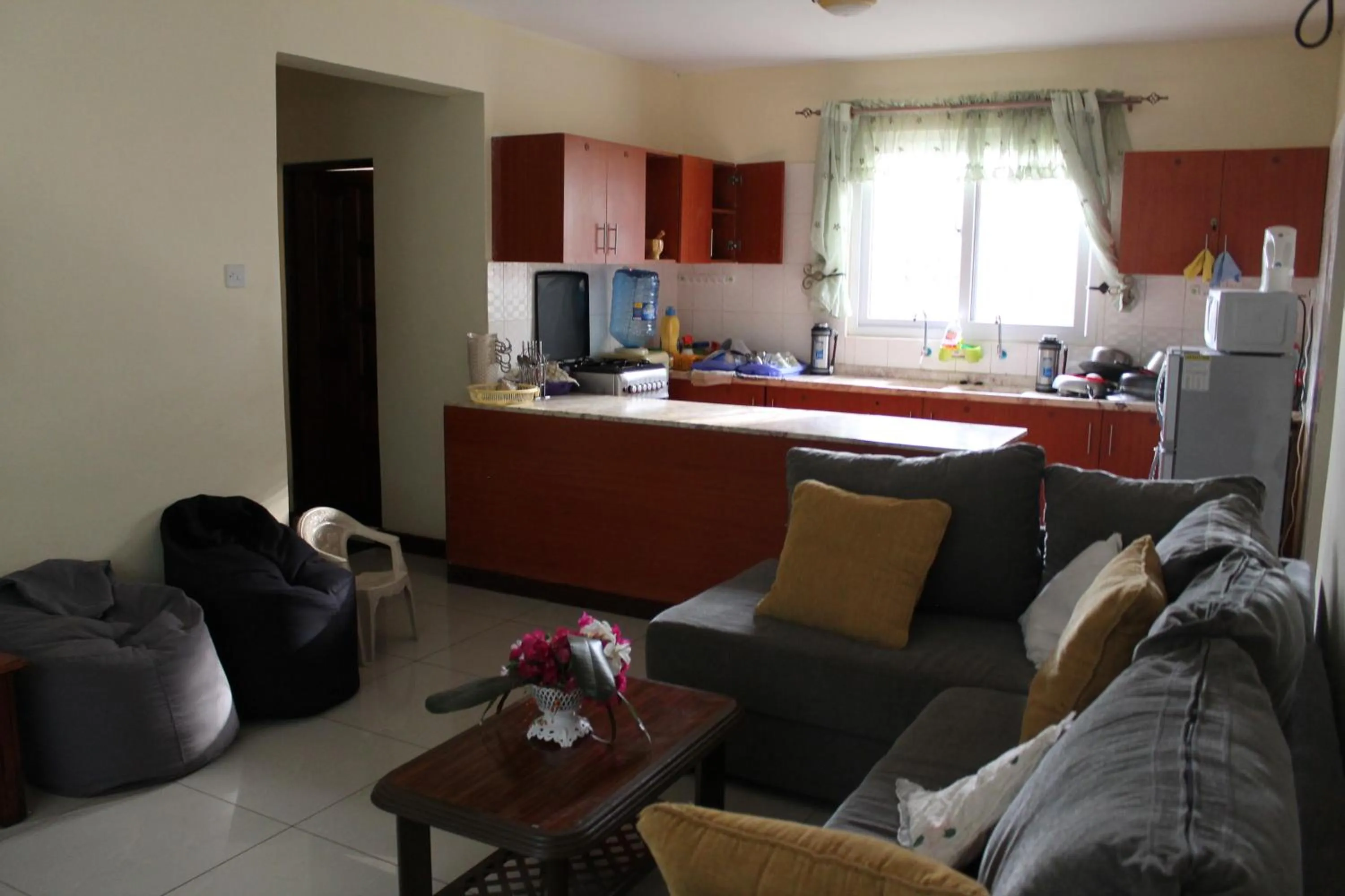 Kitchen or kitchenette in Oluwa Seun Beach Cottages, Mtwapa