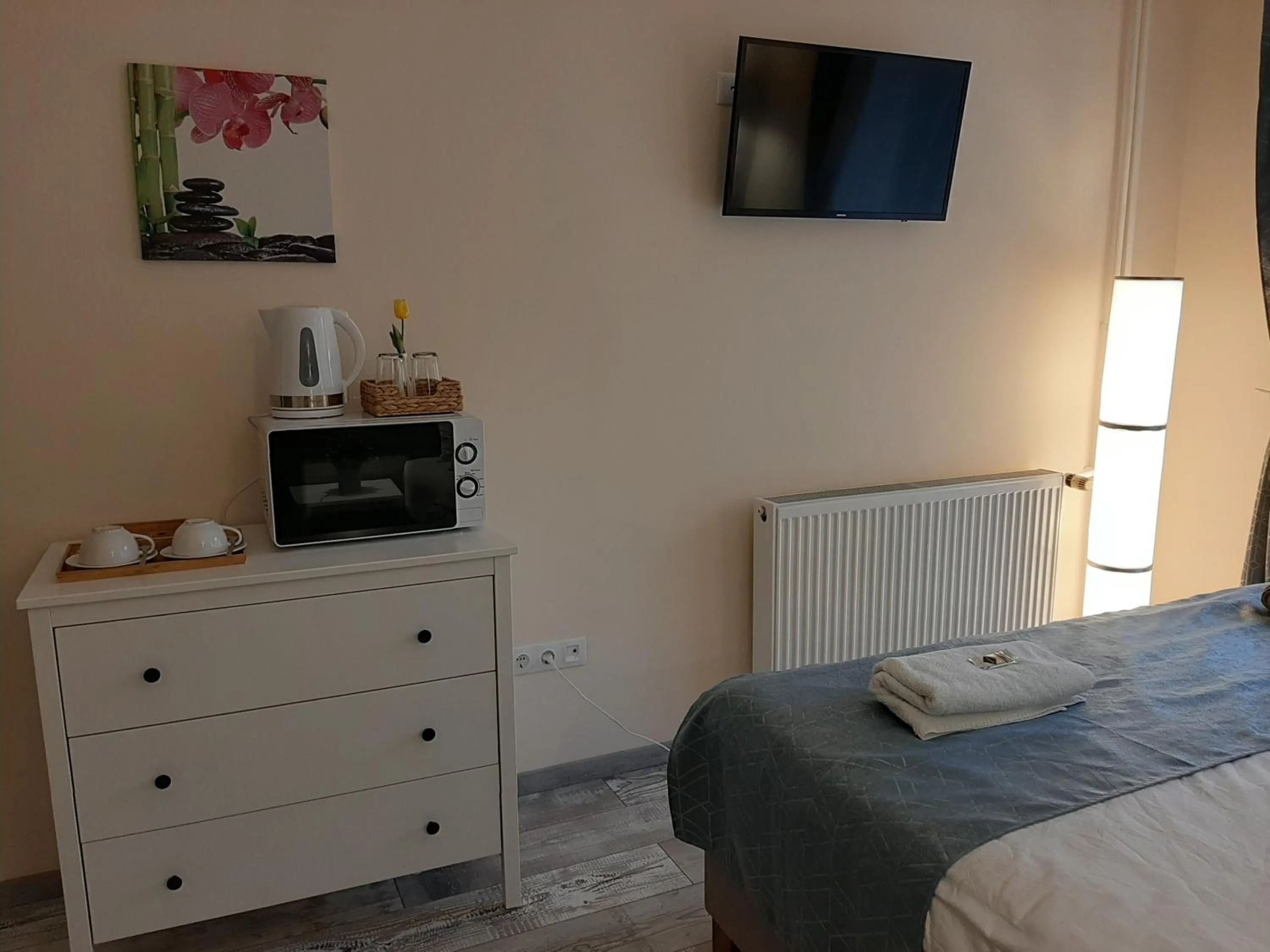 Bed in Korona Panzió Budapest