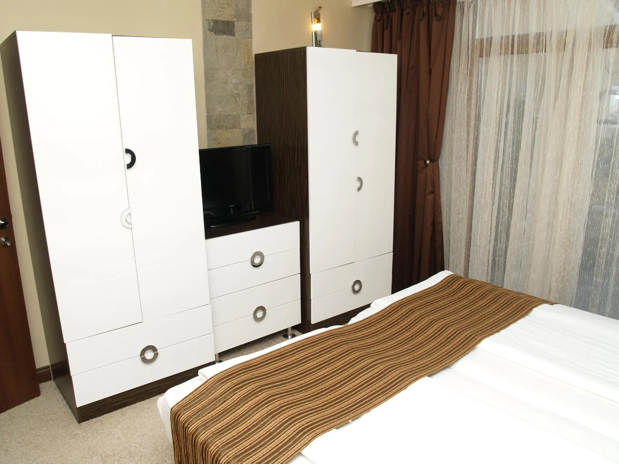 Bed in Laguna Beach Resort & Spa