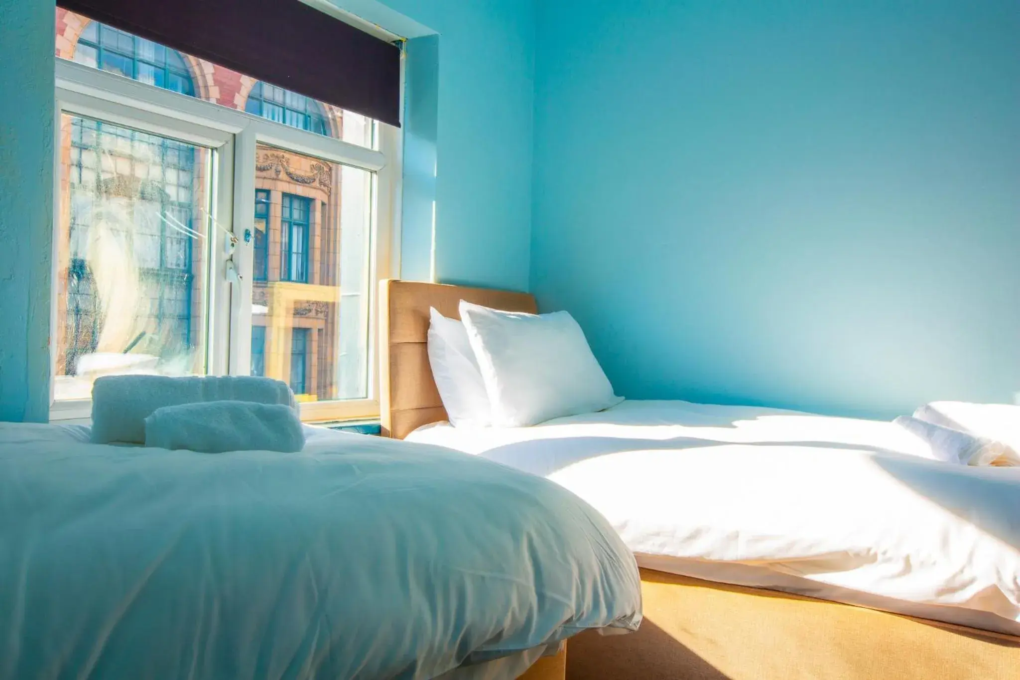 Twin Room with Shared Bathroom in The Crown & Anchor Twin Room with Shared Bathroom in The Crown & Anchor