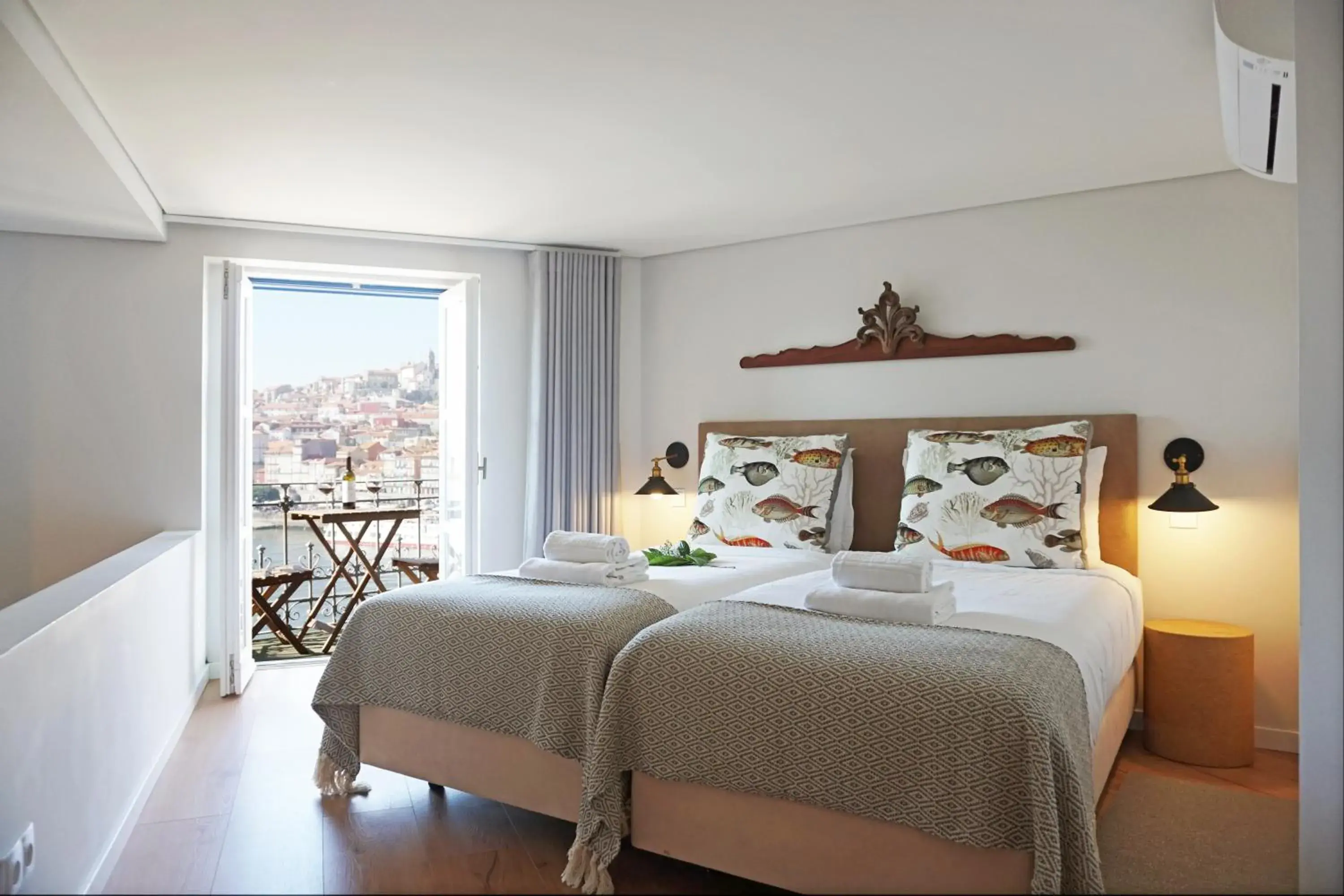 Superior Studio with Balcony and River View in Porto View by Patio 25 Superior Studio with Balcony and River View in Porto View by Patio 25