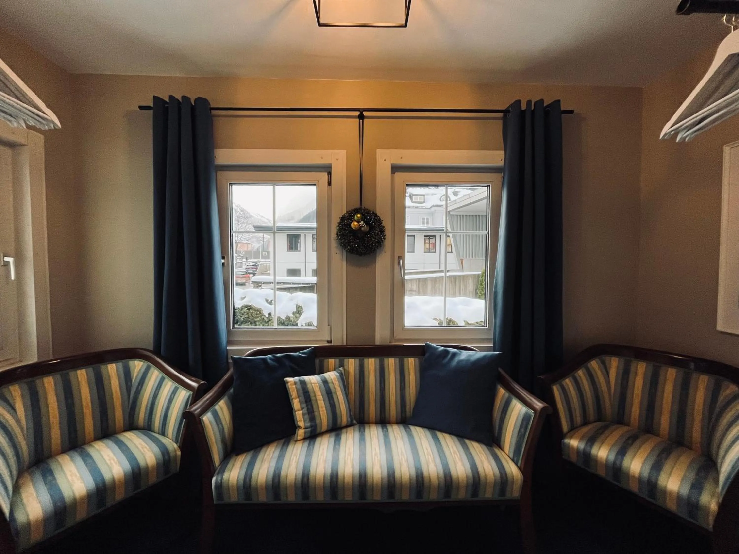 Living room in Chalet Embacher by AlpenTravel