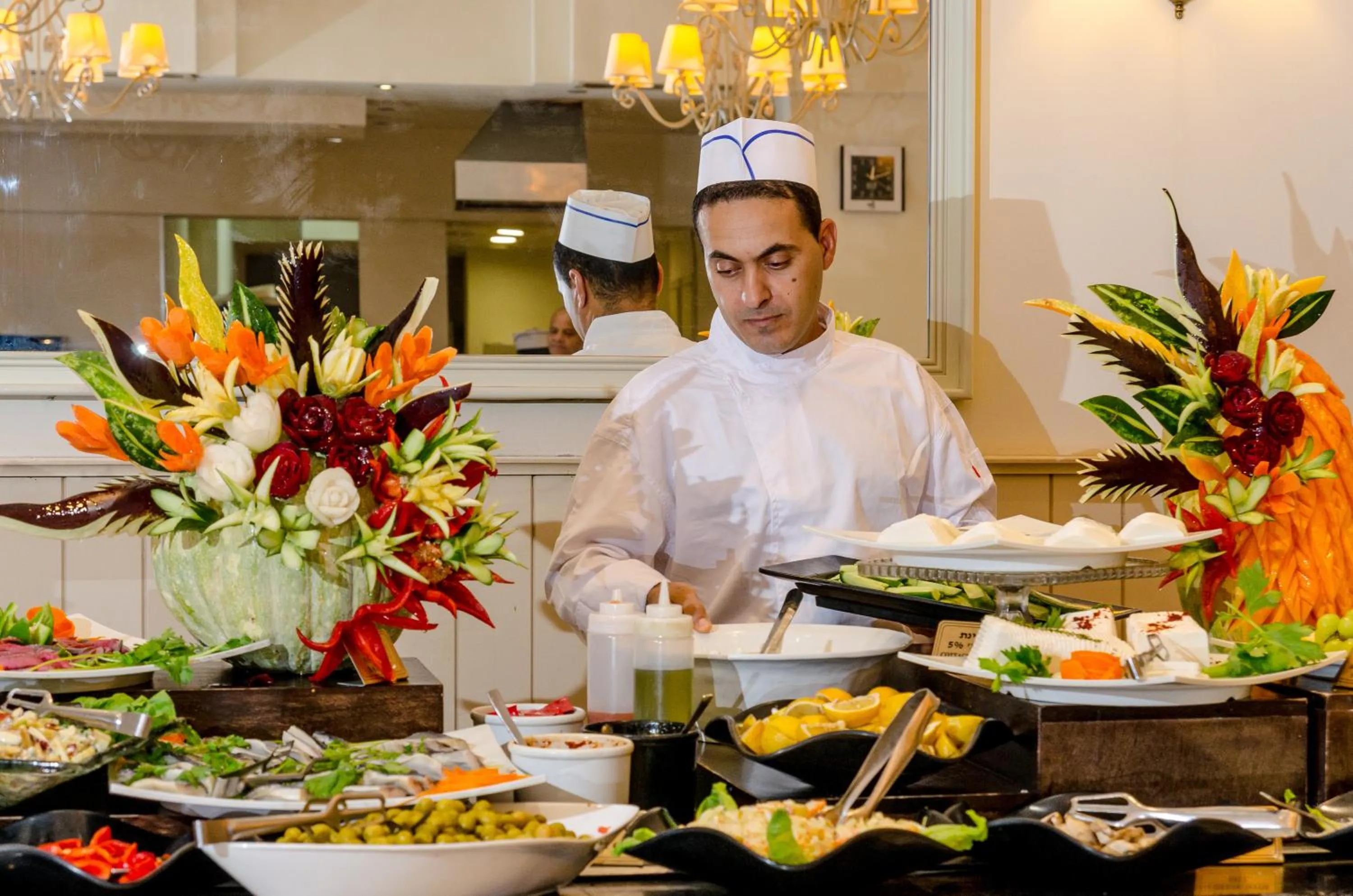 Food and drinks in Royal Plaza Hotel