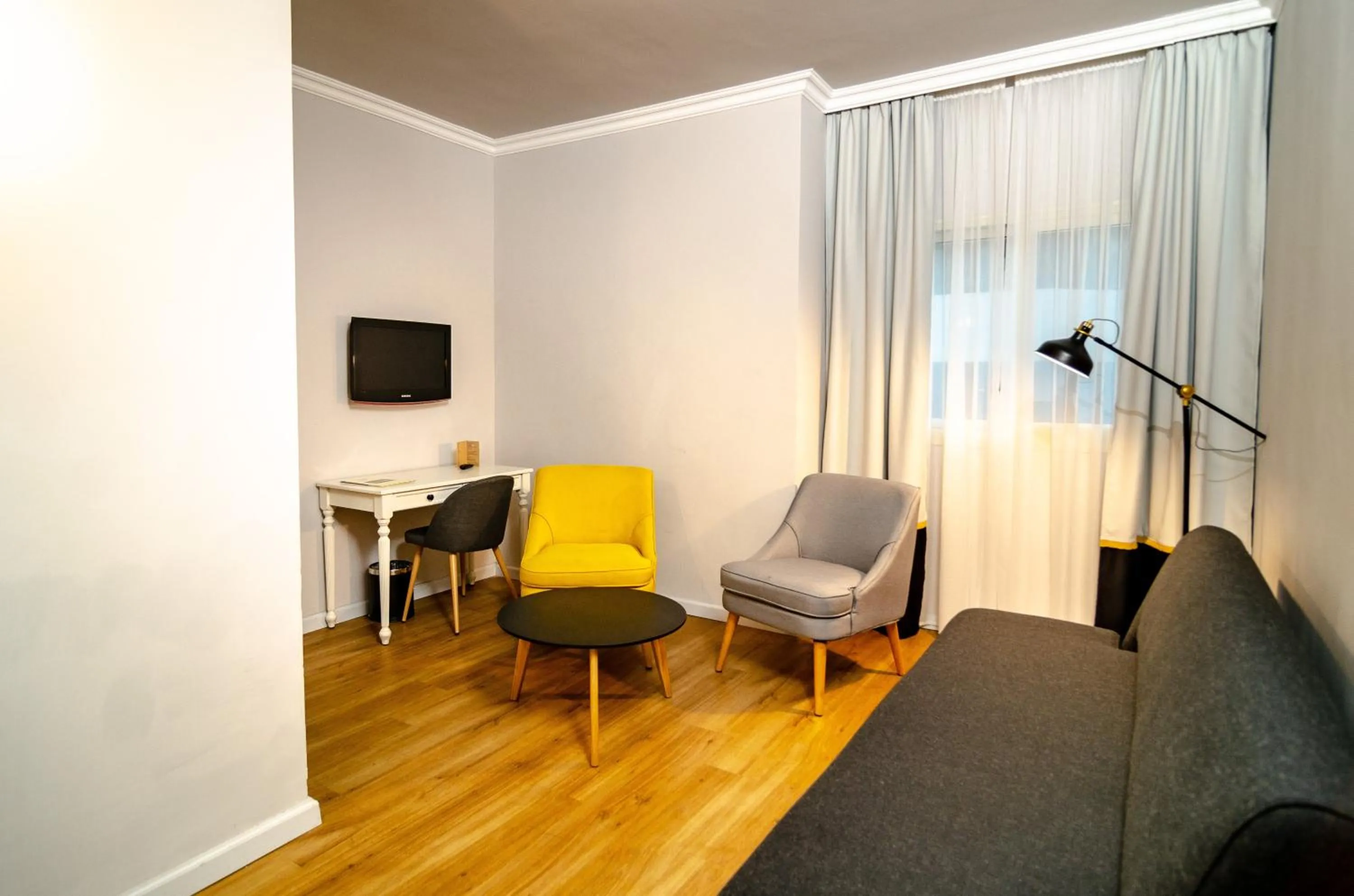 Royal Plaza Hotel