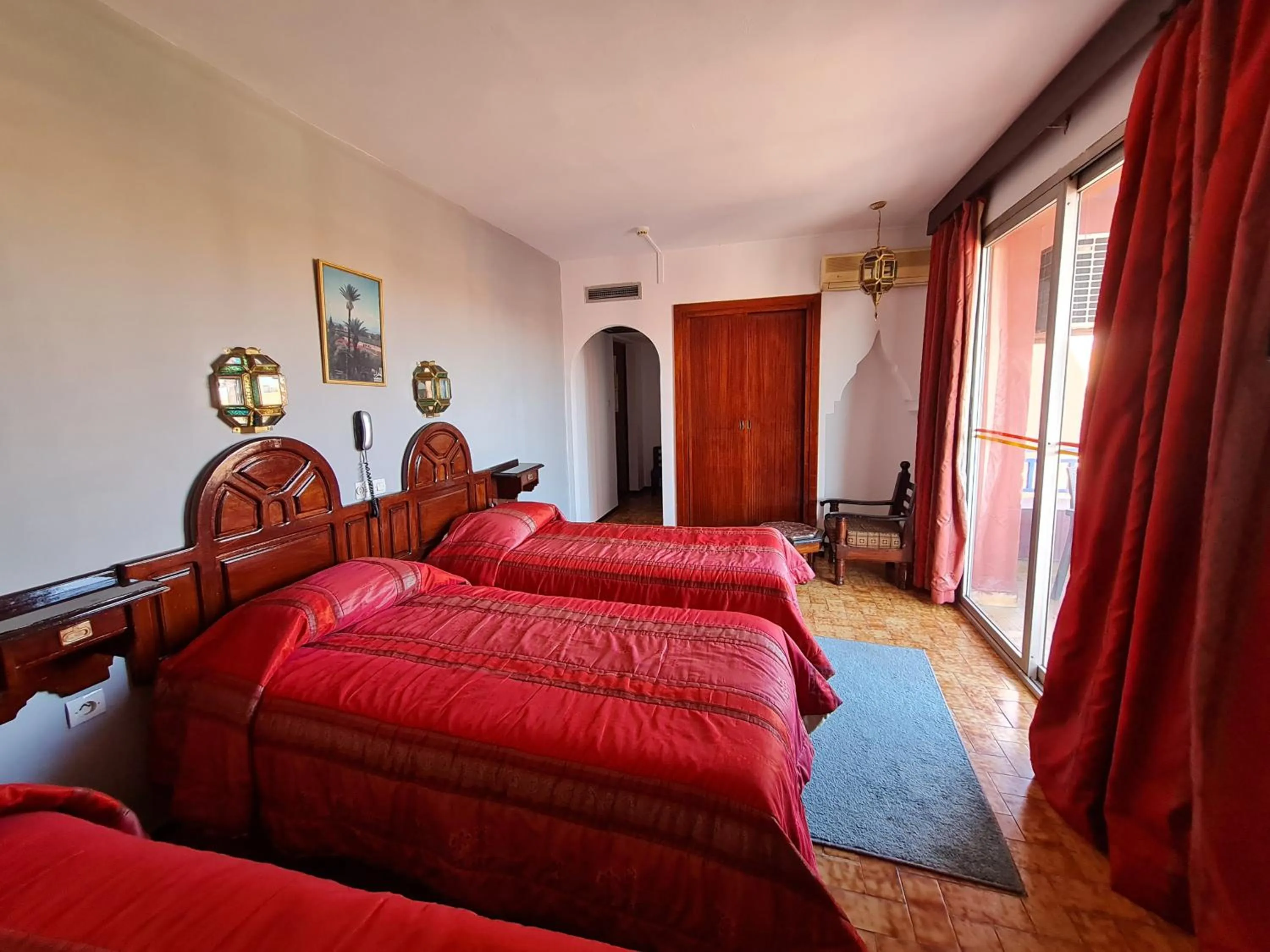 Photo of the whole room, Bed in Hotel Tachfine