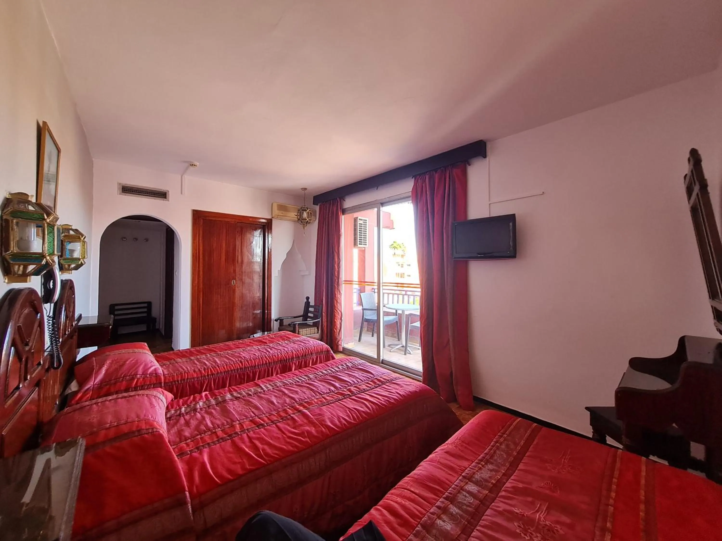 Photo of the whole room, Bed in Hotel Tachfine