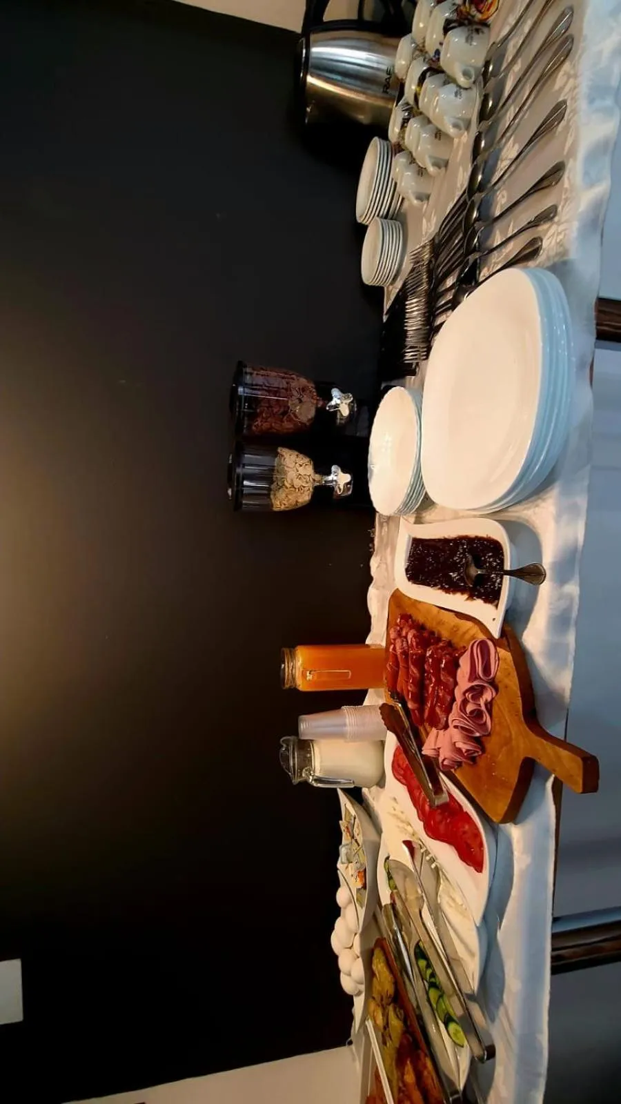 Breakfast in Hotel Alysa Korce