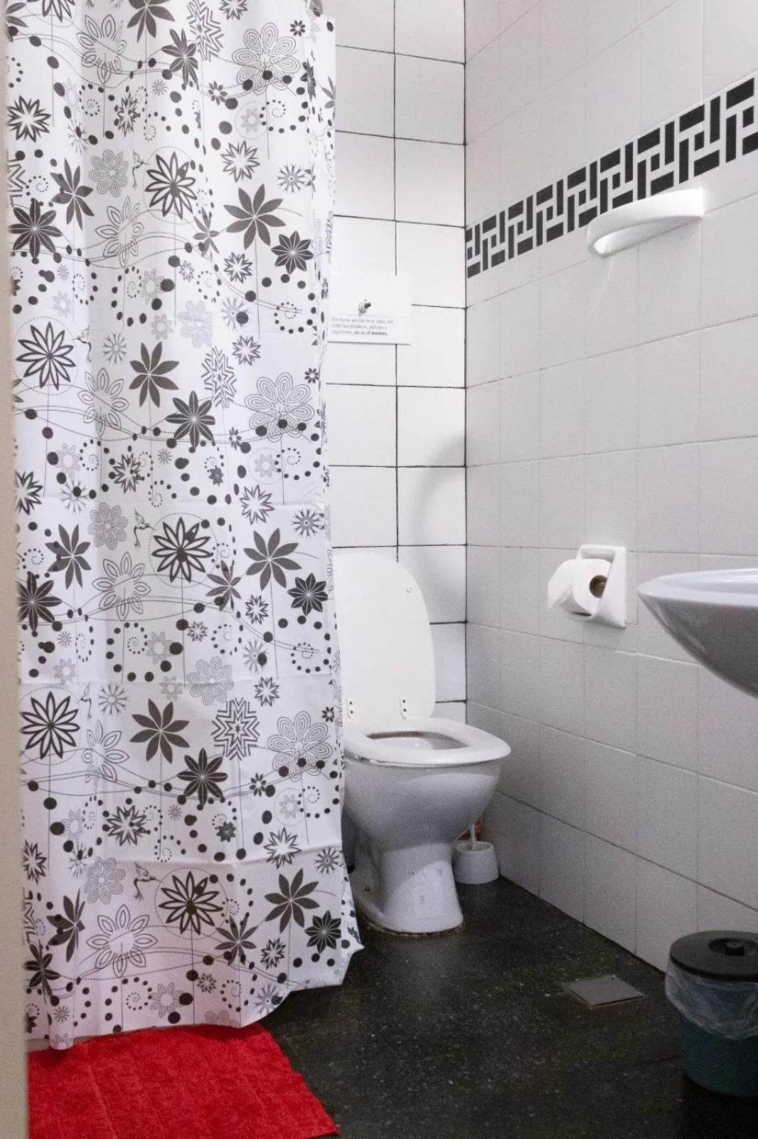 Shower in Michay, bungalow 4pax, a 50 mts del lago.