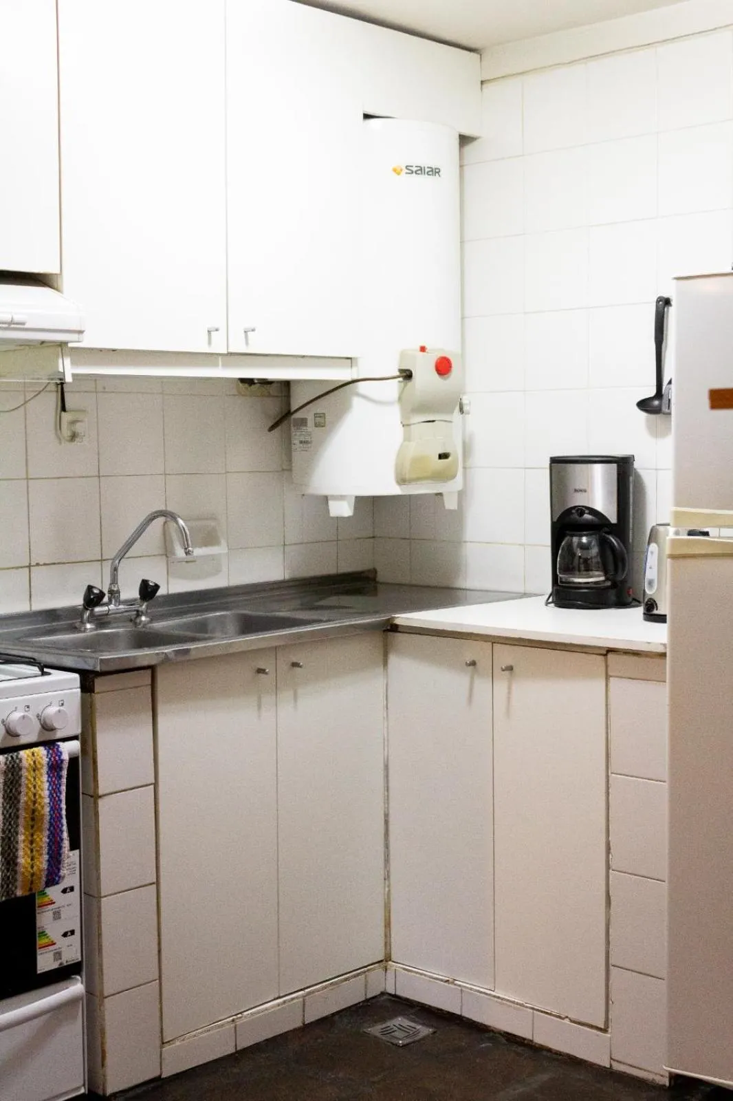 Kitchen or kitchenette in Michay, bungalow 4pax, a 50 mts del lago.