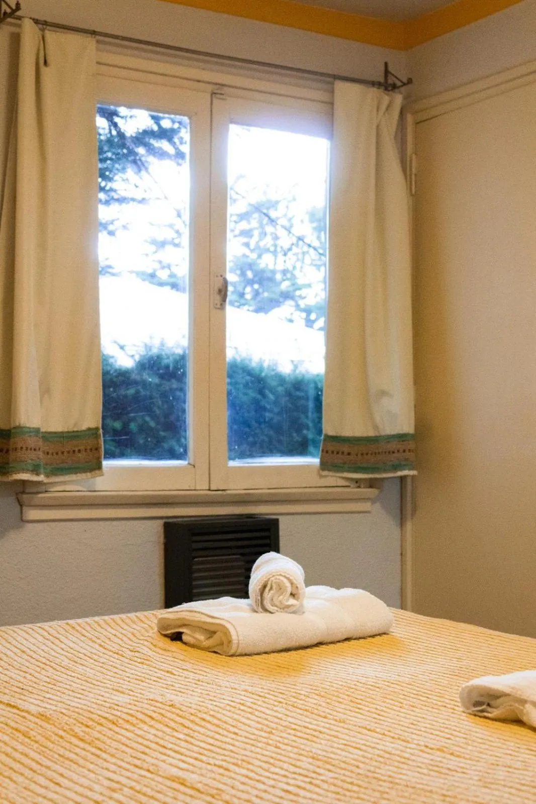 Bed in Michay, bungalow 4pax, a 50 mts del lago.