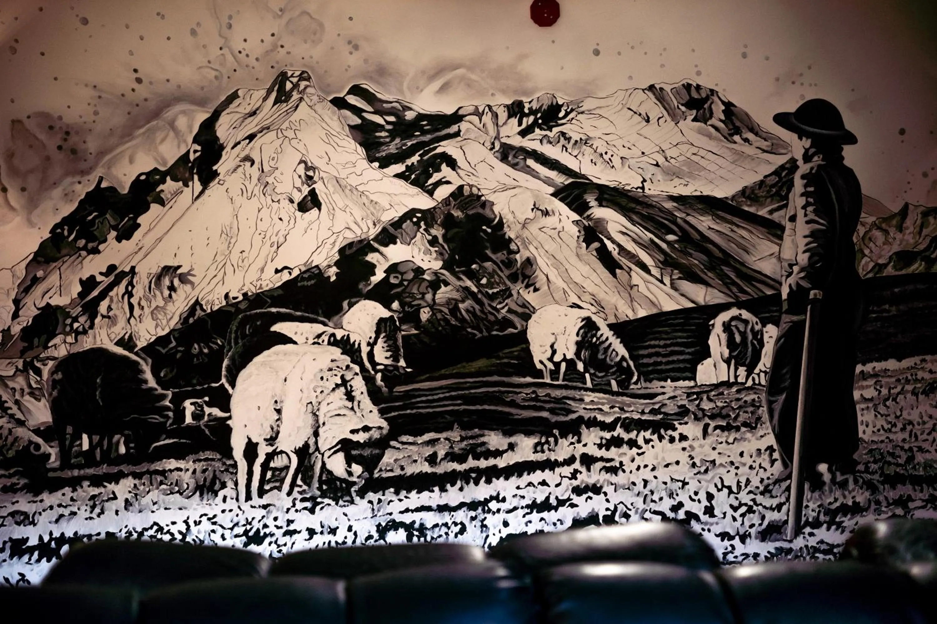 Communal lounge/ TV room in Villa Kaplowa Chata & SPA