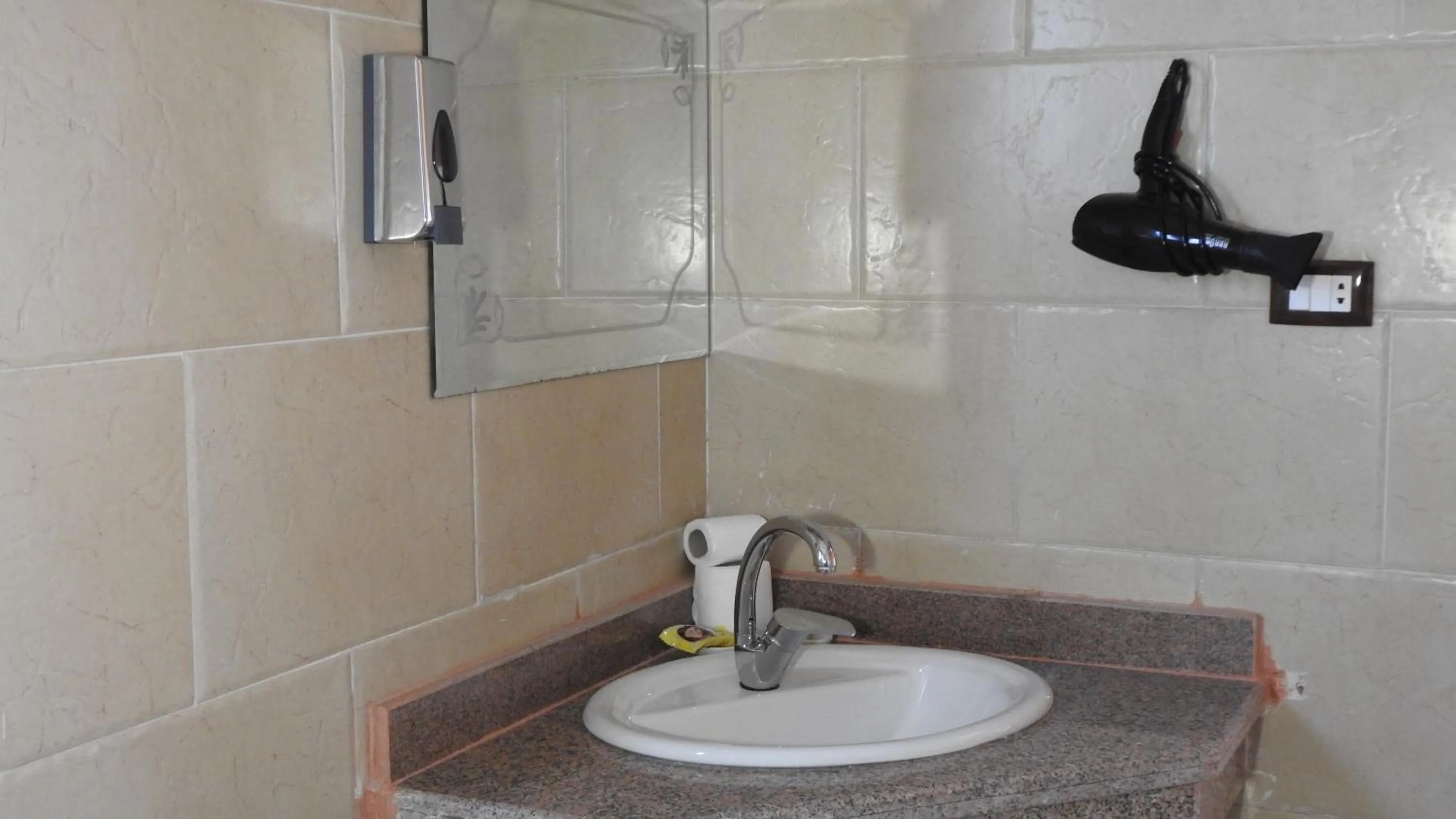 heating in Thebes Hotel