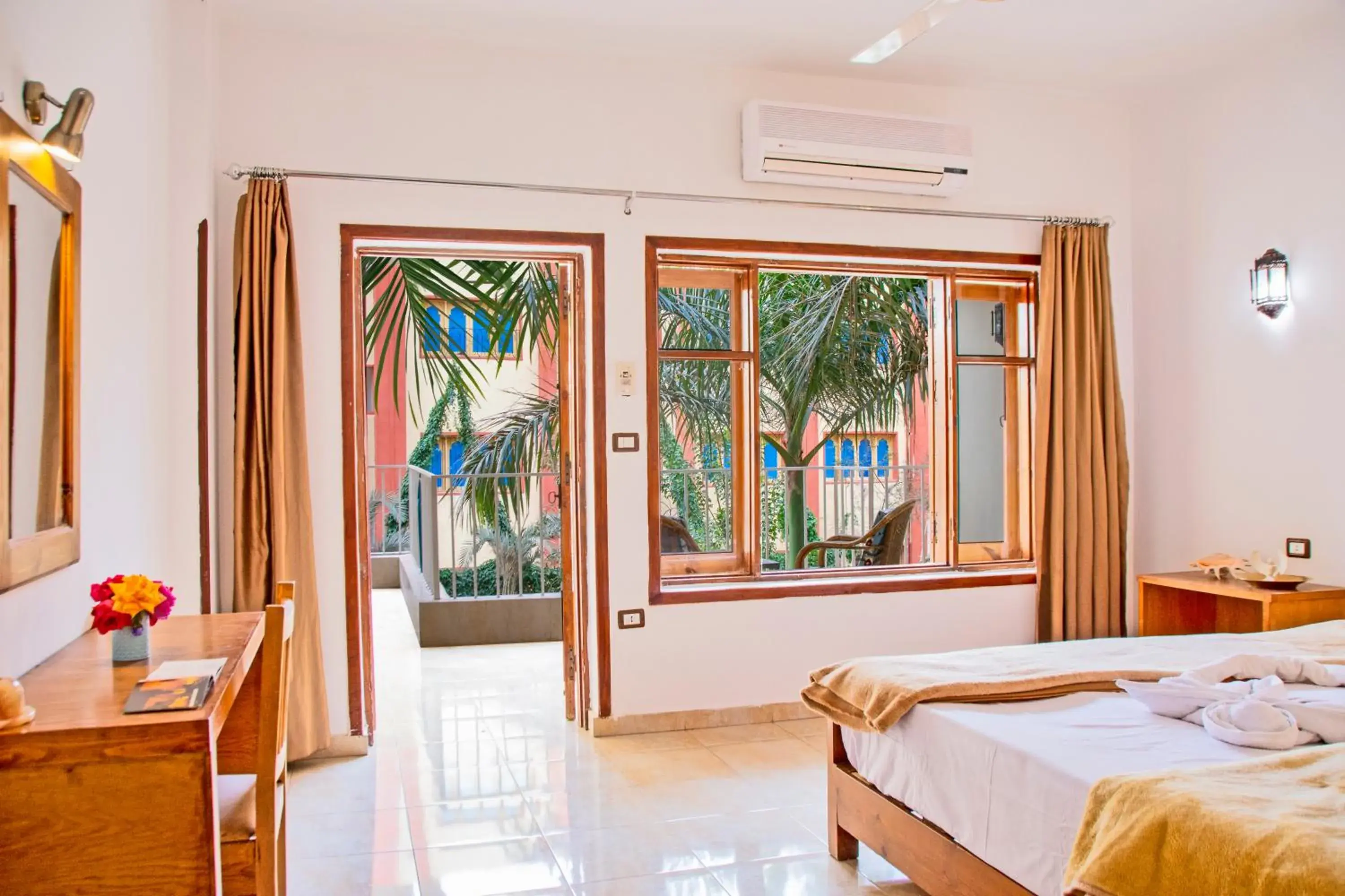 Single Room with Garden View in Thebes Hotel Single Room with Garden View in Thebes Hotel