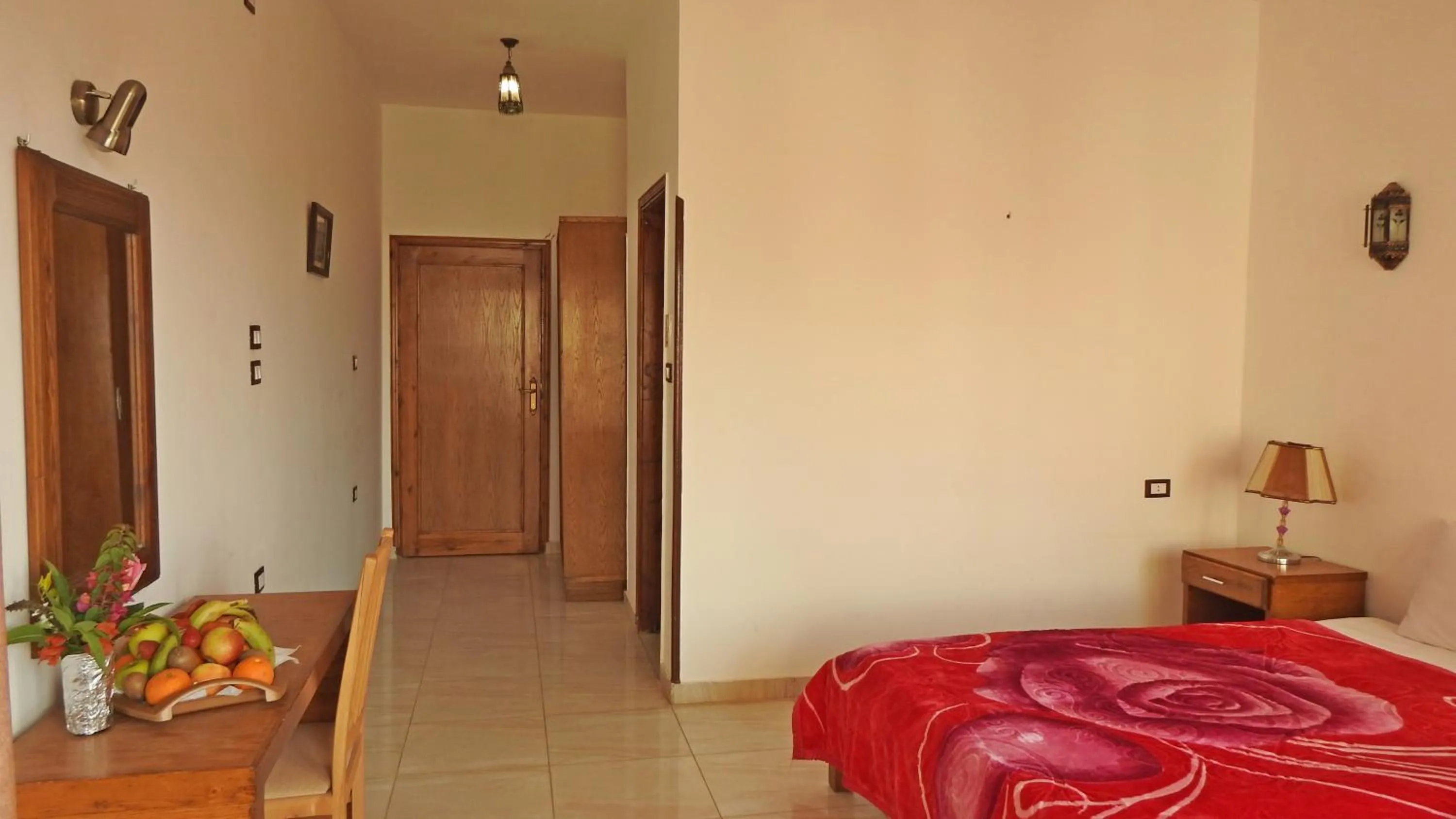 Bedroom, Bed in Thebes Hotel