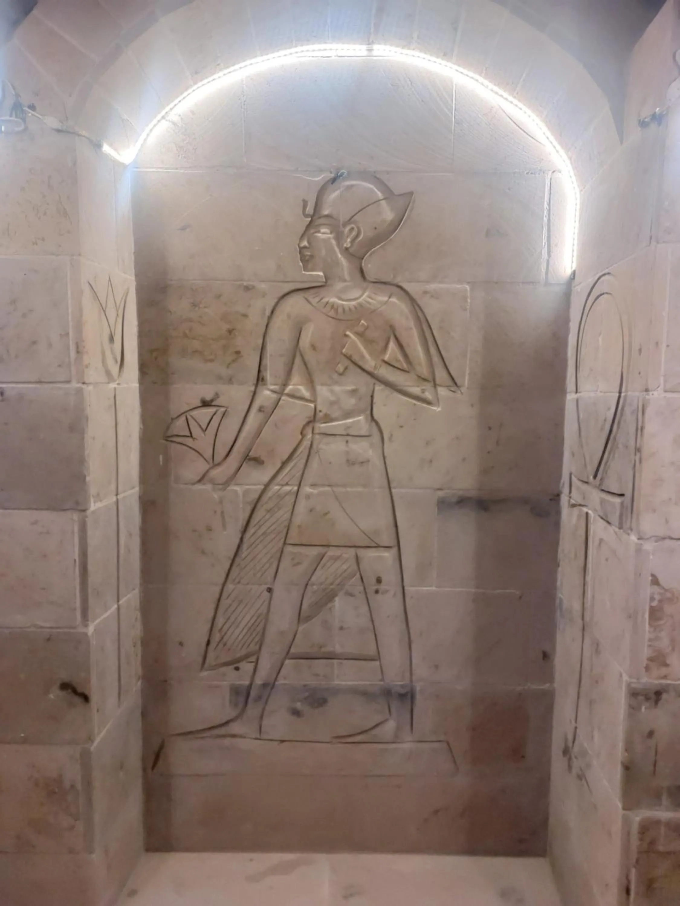 Facade/entrance in Thebes Hotel