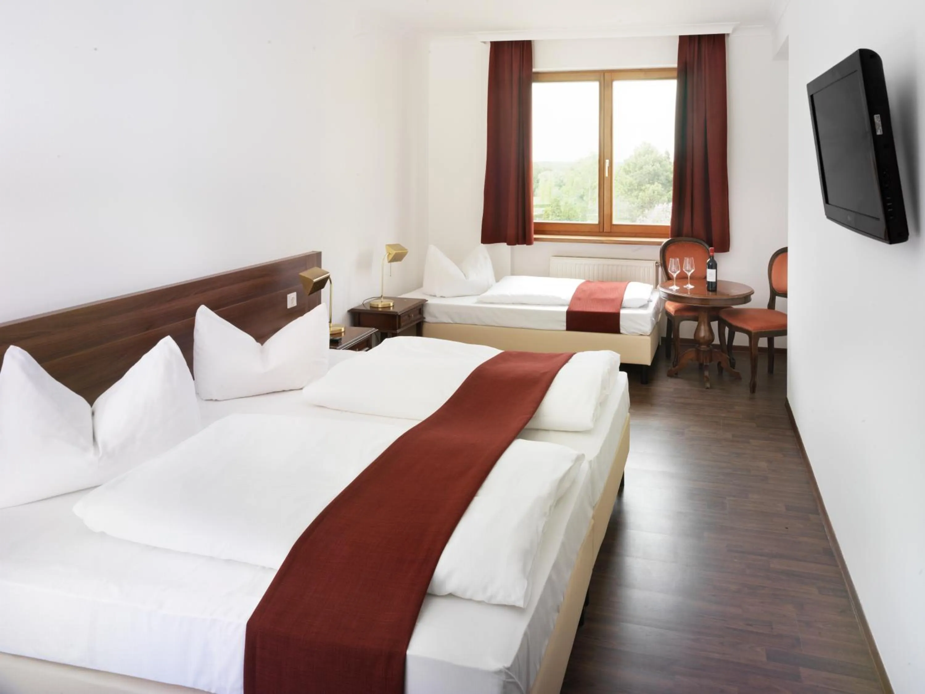 Bed in Hotel Marc Aurel