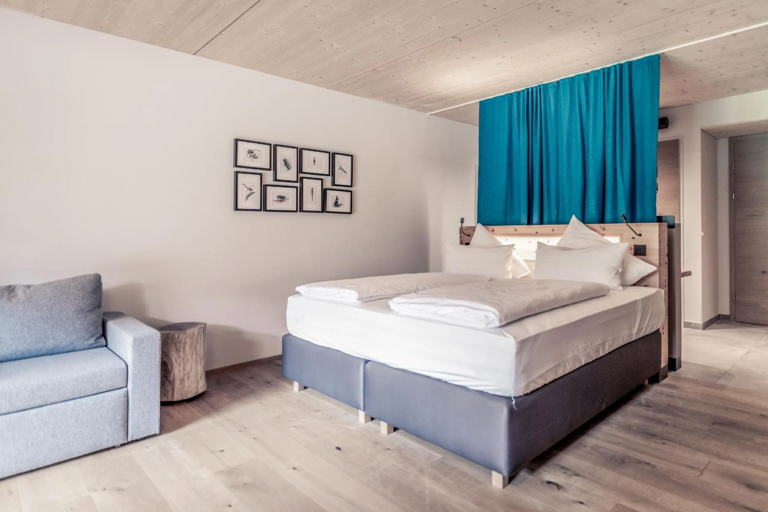 Photo of the whole room, Bed in Boutique Hotel LechZeit