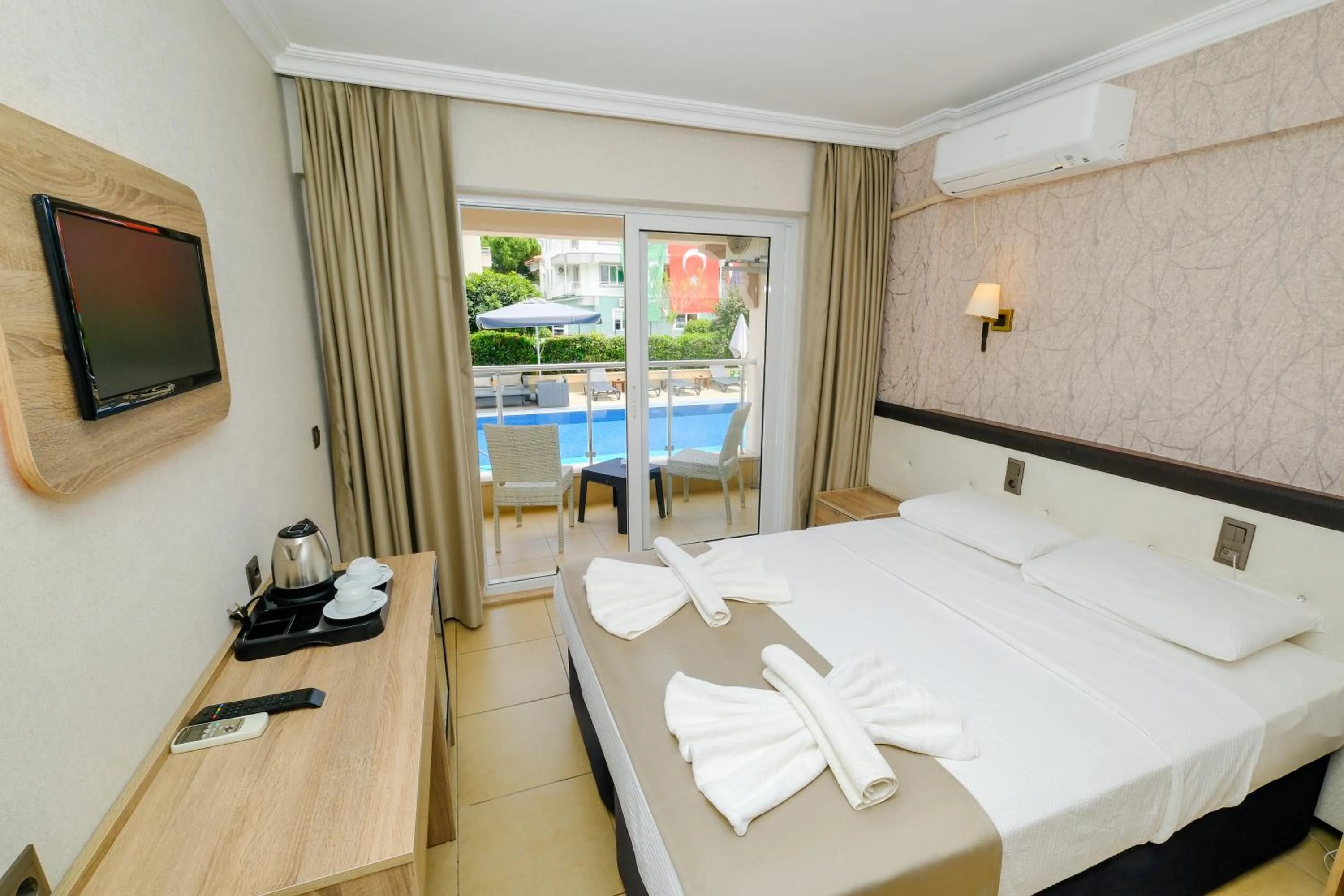 Double Room in Moni Hotel