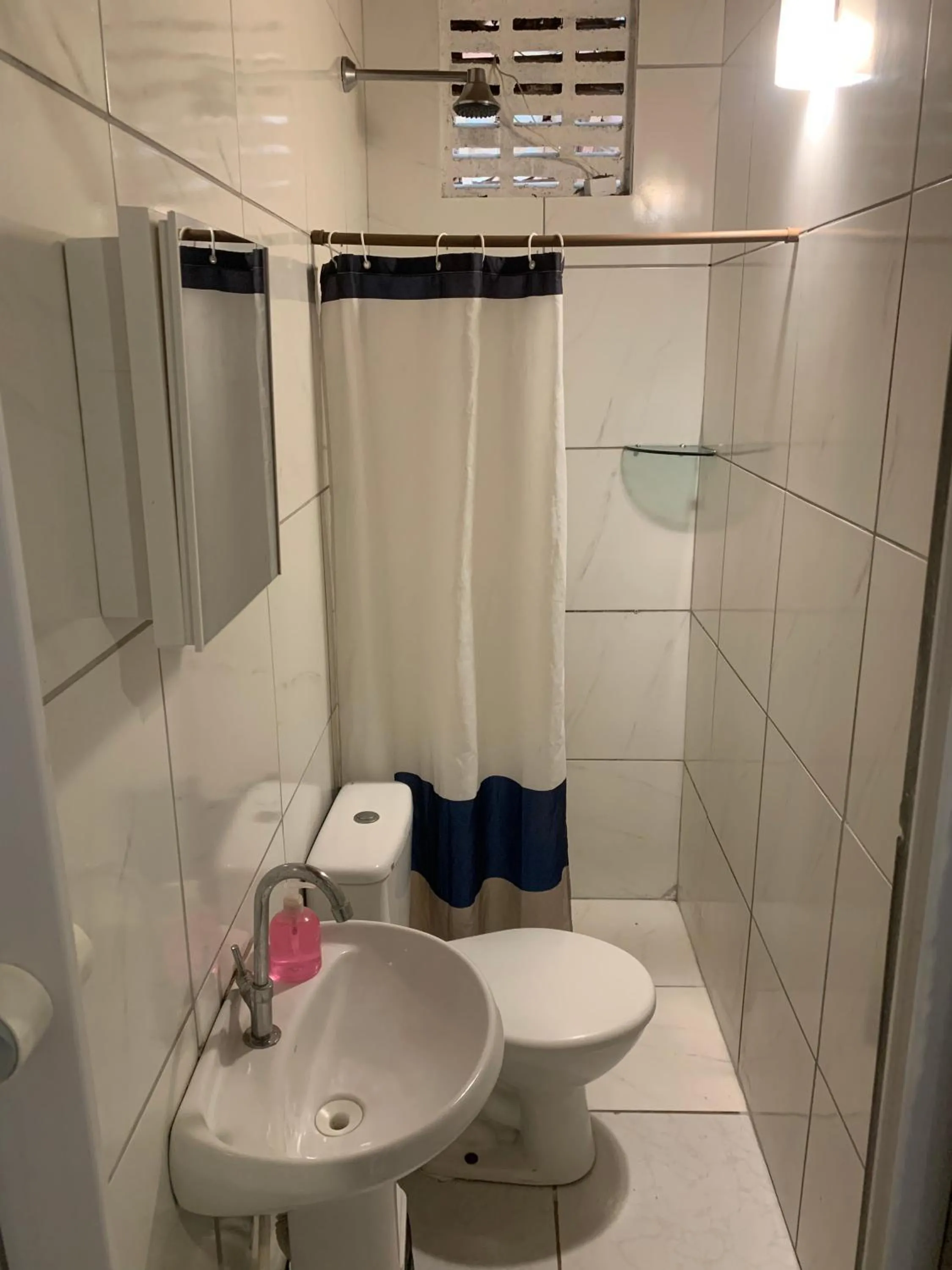 Bathroom in Conjunto Sol Roots