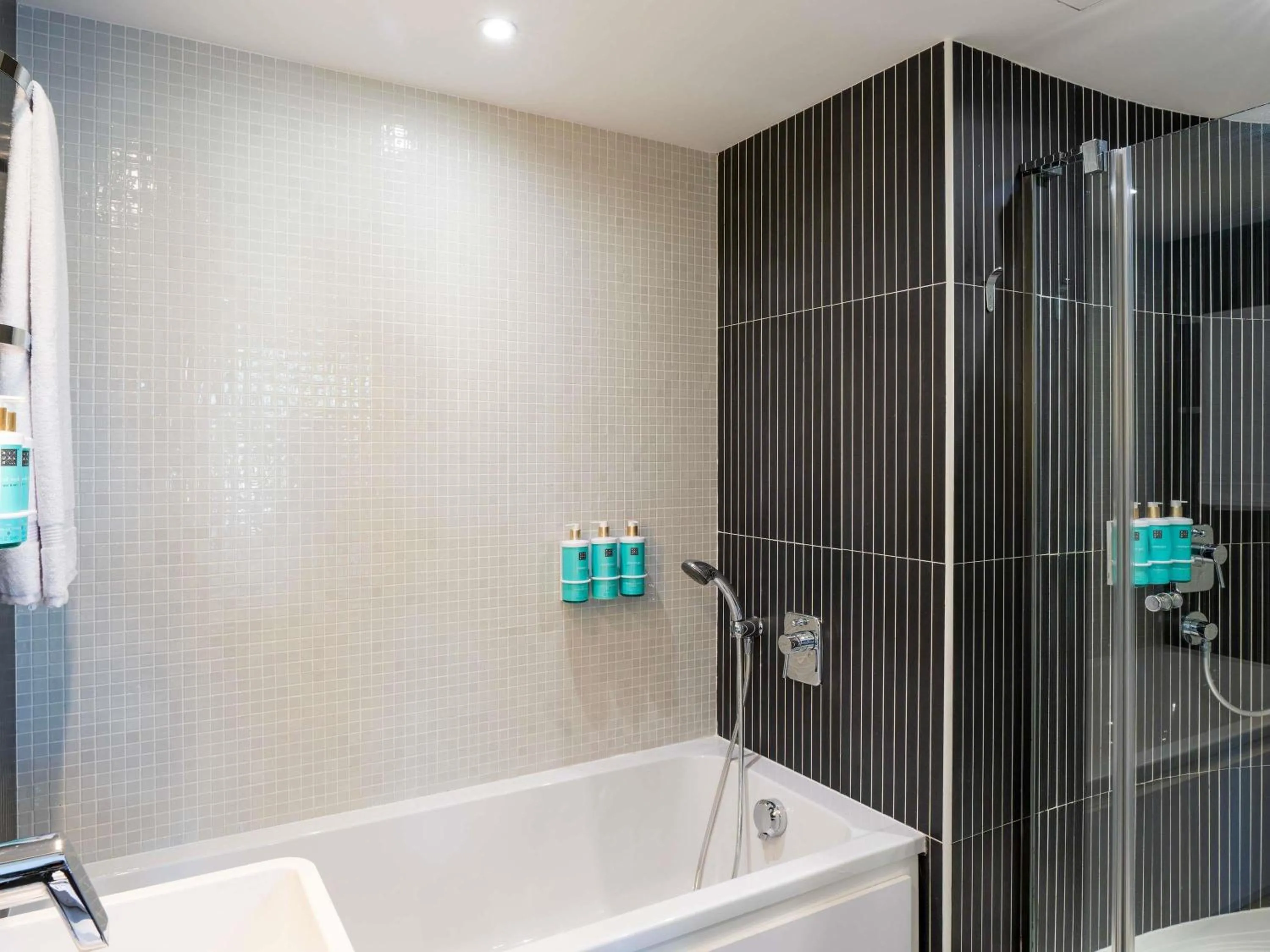 Bedroom in Novotel Suites Malaga Centro