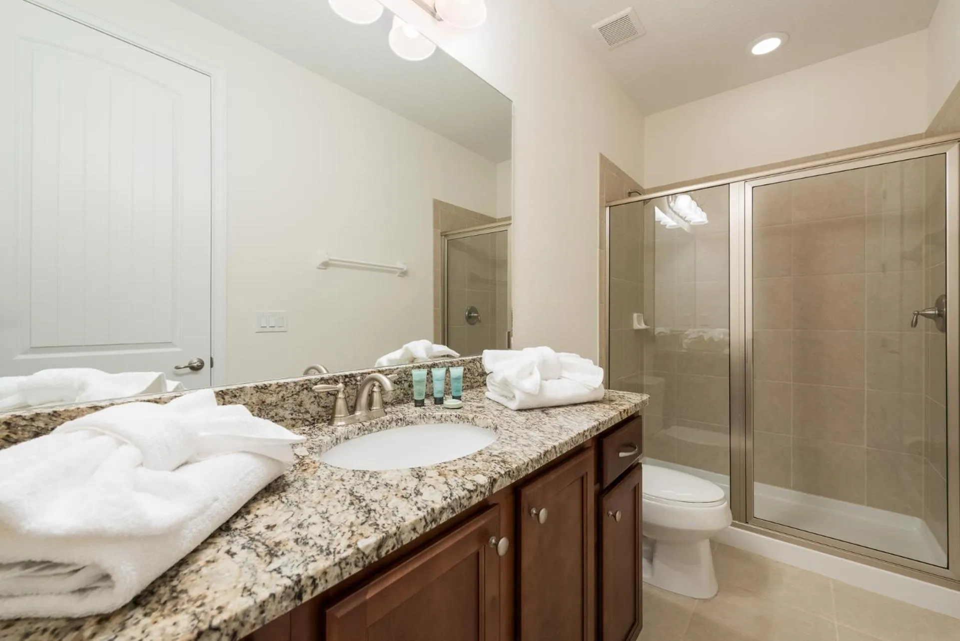 New House, Ecolab Sanitzed, Near Disney, Pool Fence