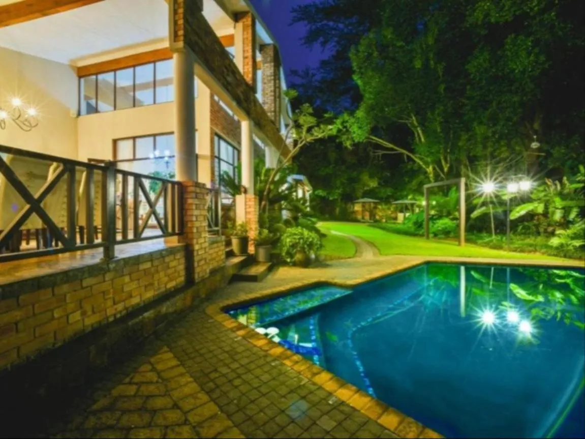 Swimming pool in Stille Woning Guesthouse