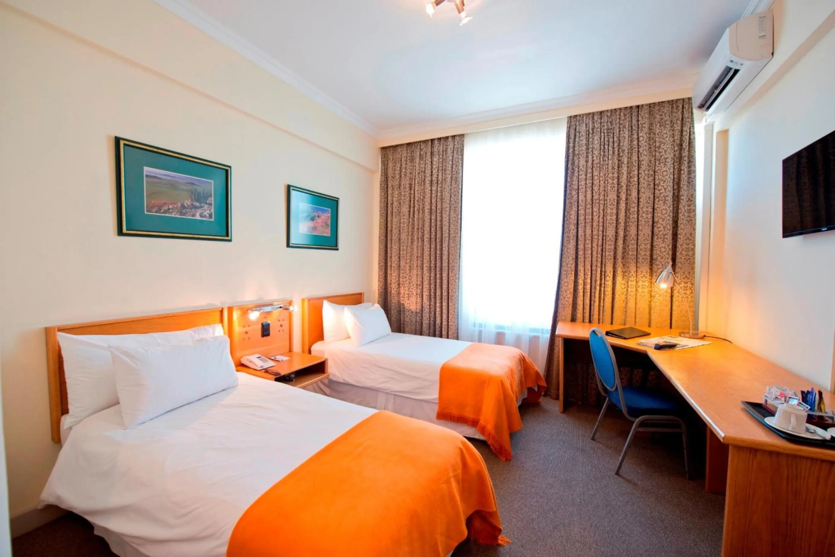 Bed in Hotel Thuringerhof