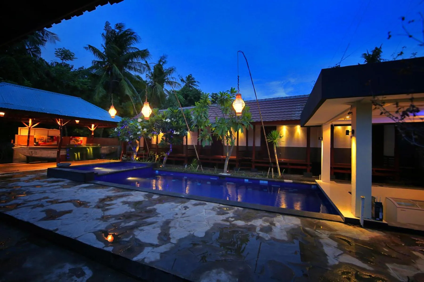Swimming pool in Sari Gili Bungalow