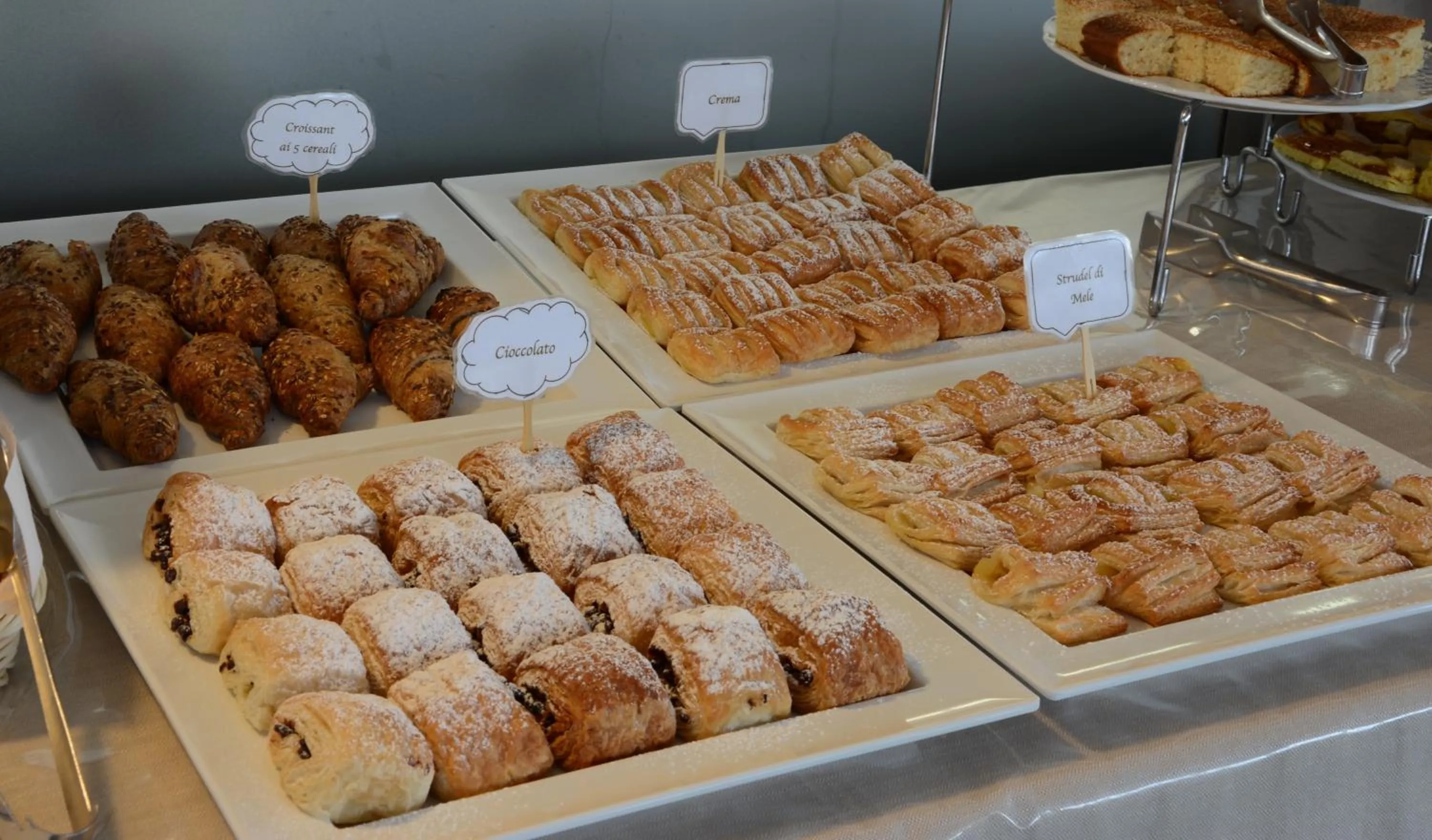 Restaurant/places to eat, Food in Hotel Kent