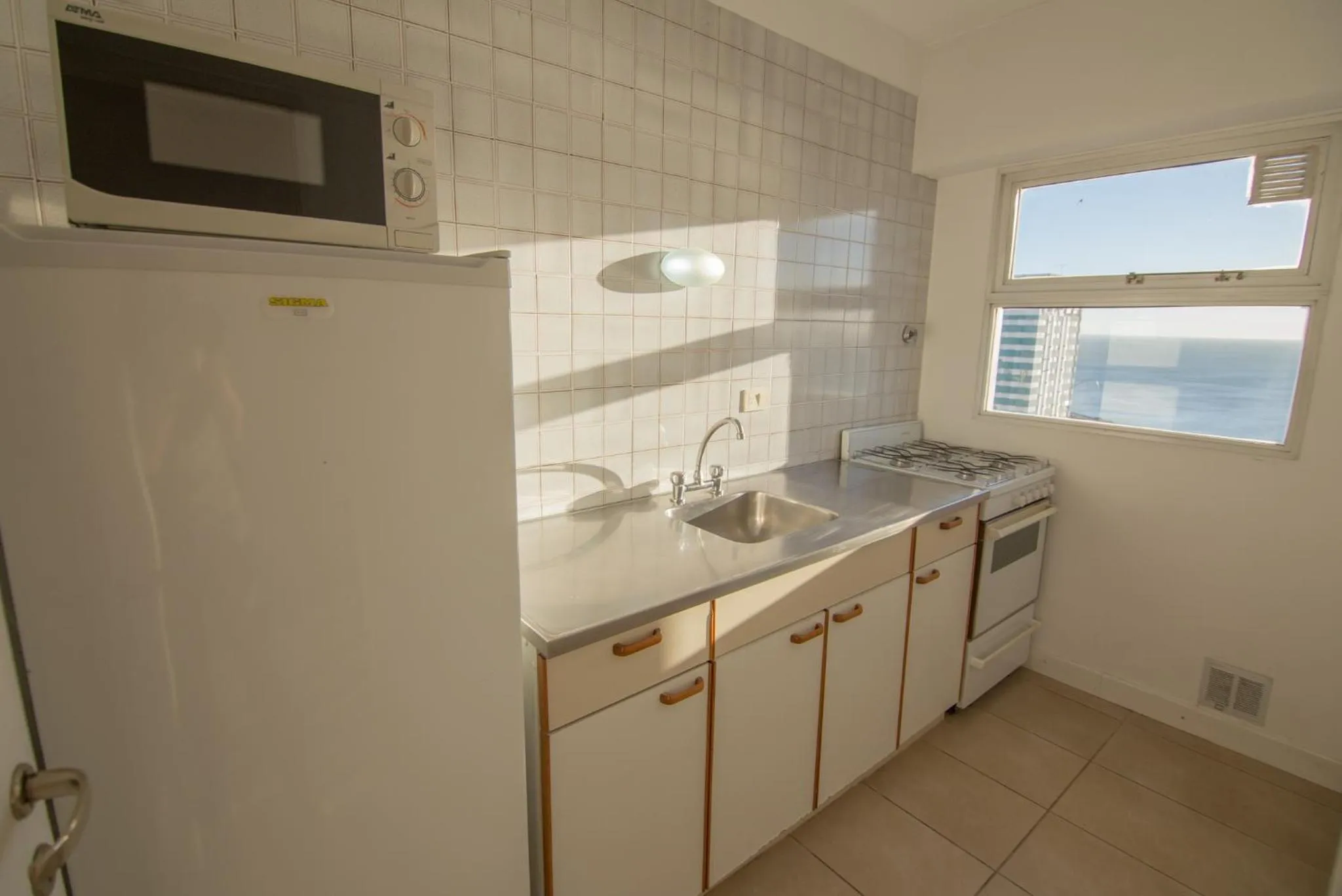 Kitchen or kitchenette in Bristol Apart Hotel