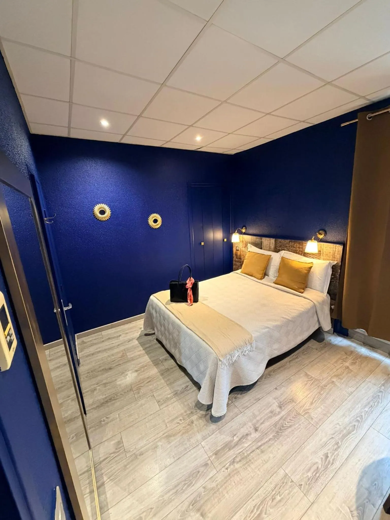 Photo of the whole room, Bed in Hotel de La Comédie - Place De La Comédie