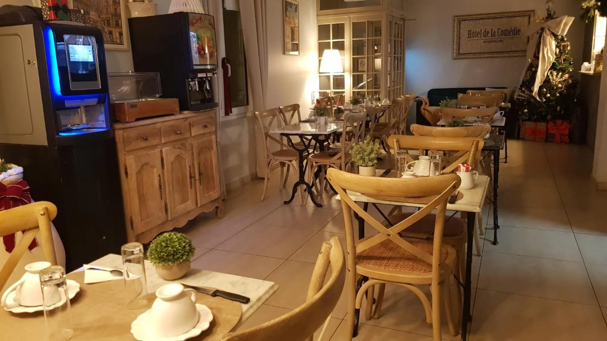 Living room in Hotel de La Comédie - Place De La Comédie