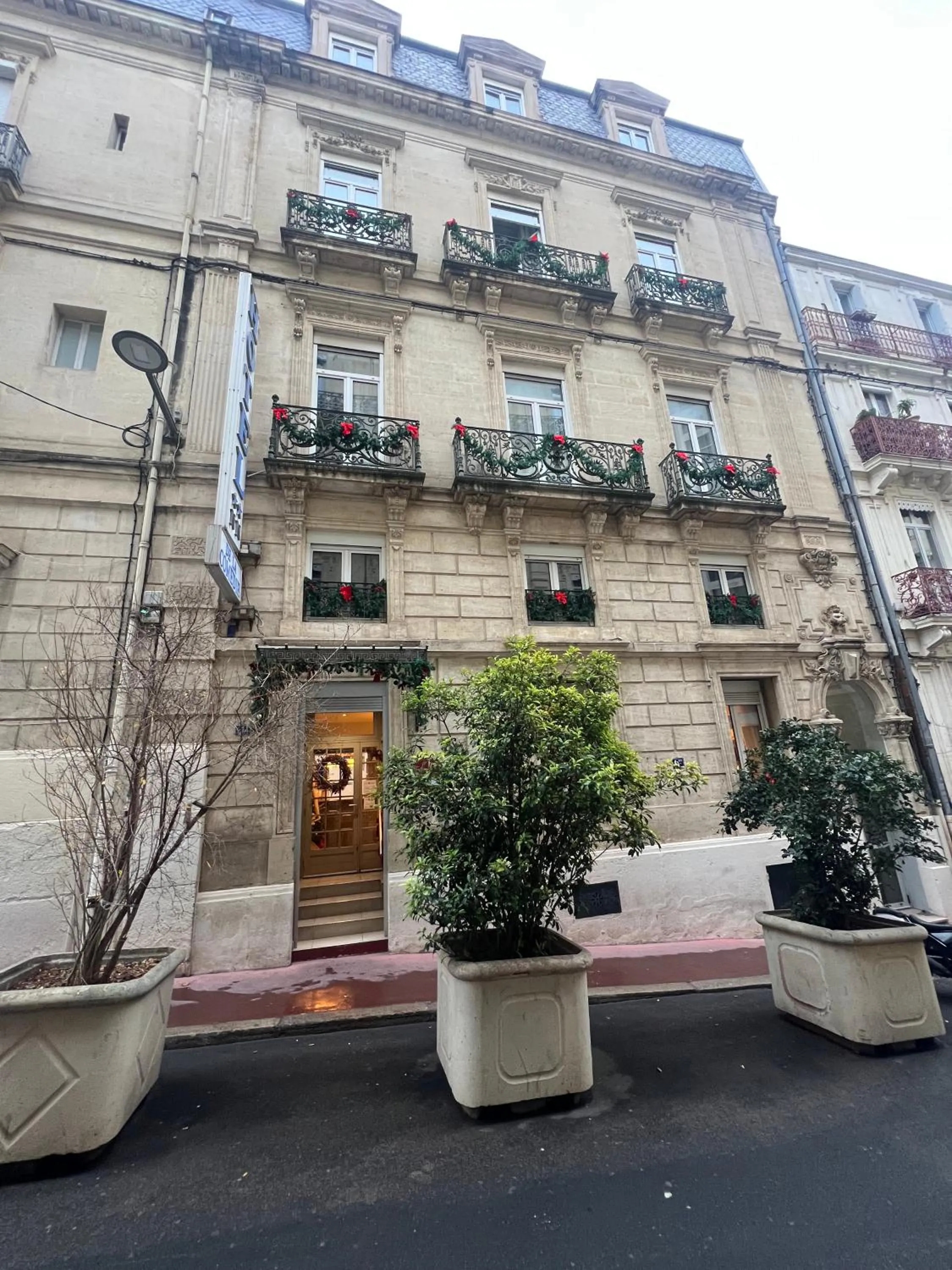 Property building in Hotel de La Comédie - Place De La Comédie