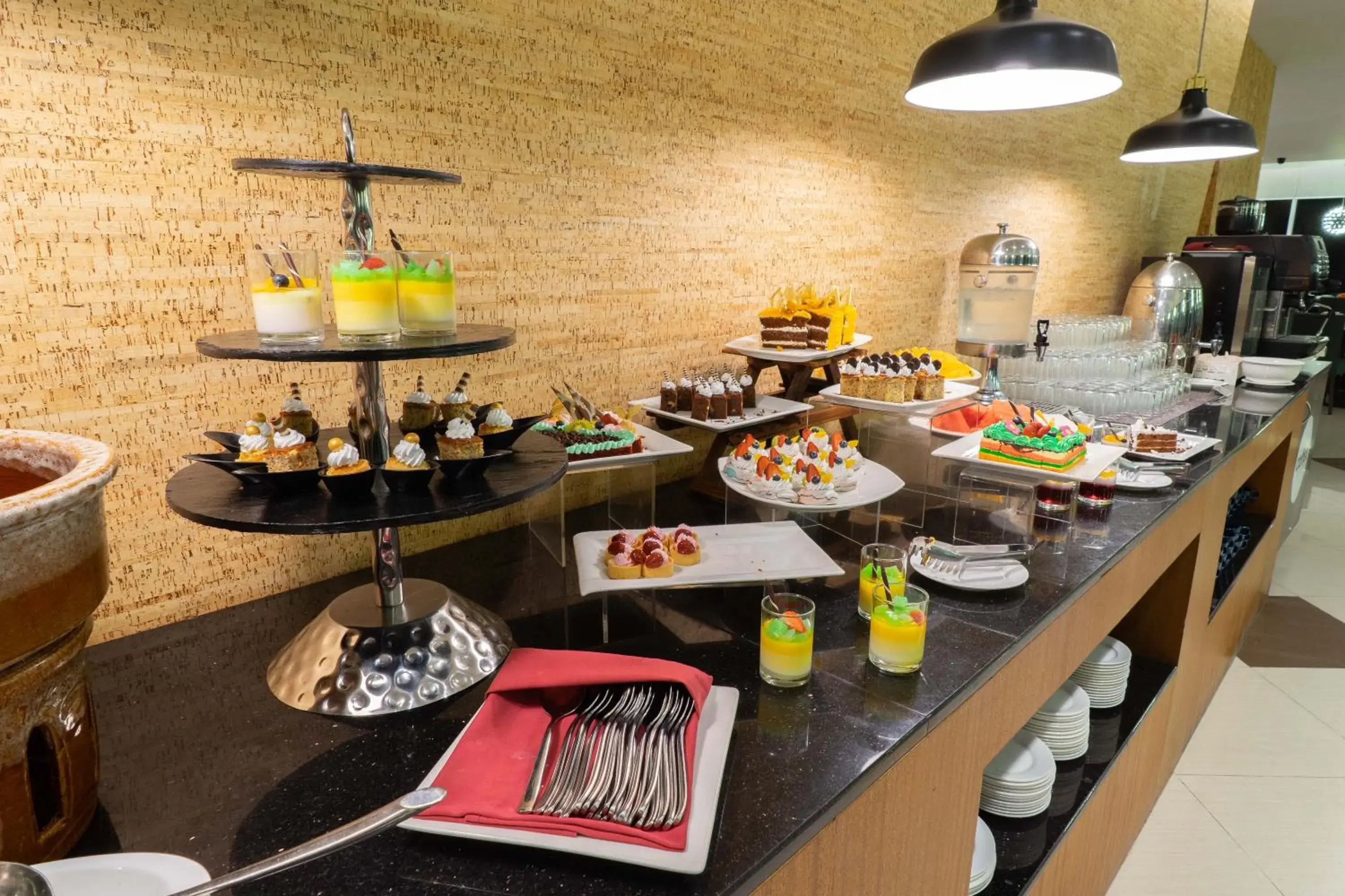 Restaurant/places to eat in Tamu Hotel & Suites Kuala Lumpur Restaurant/places to eat in Tamu Hotel & Suites Kuala Lumpur