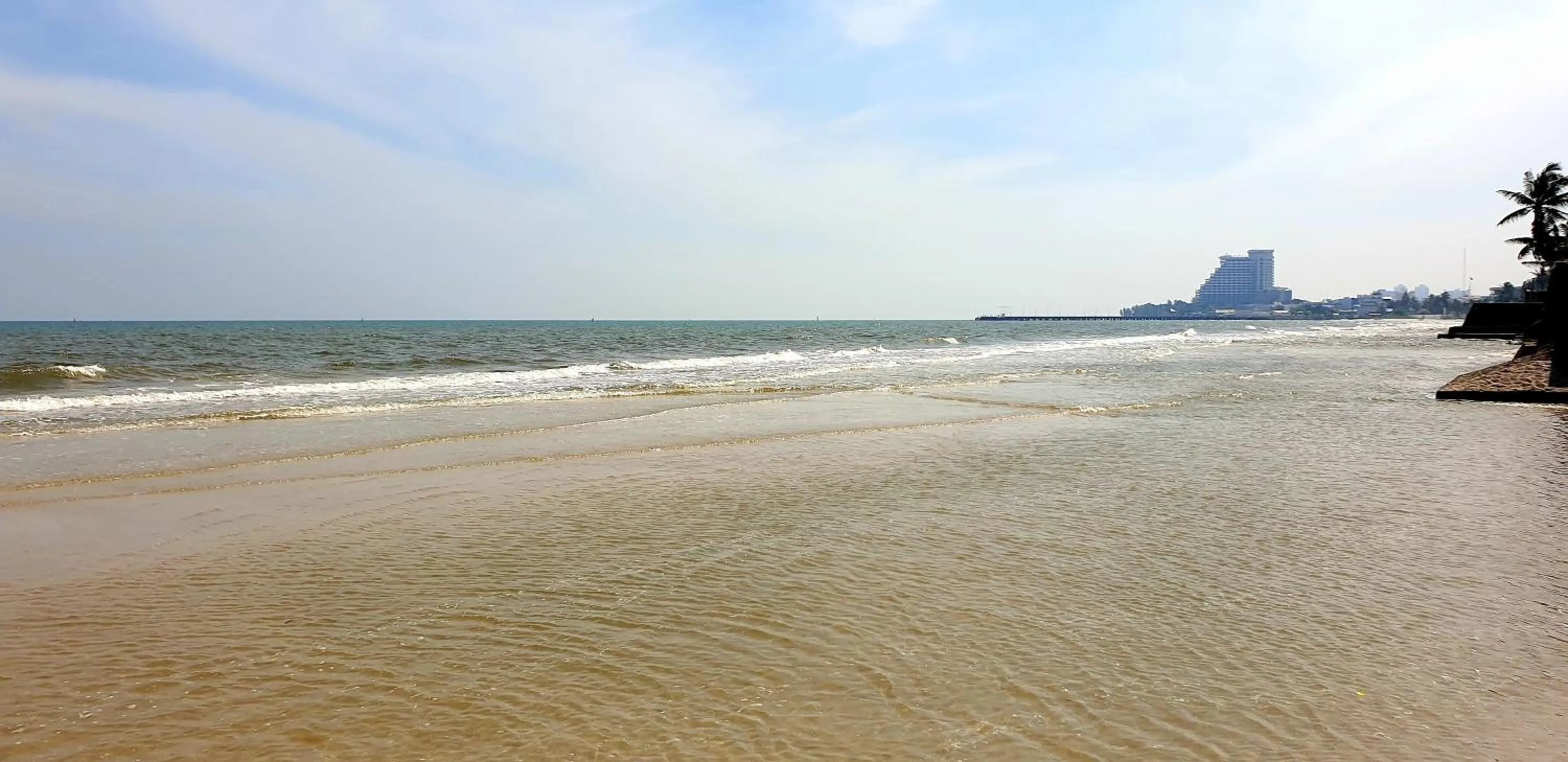 Baan Sasithorn Huahin