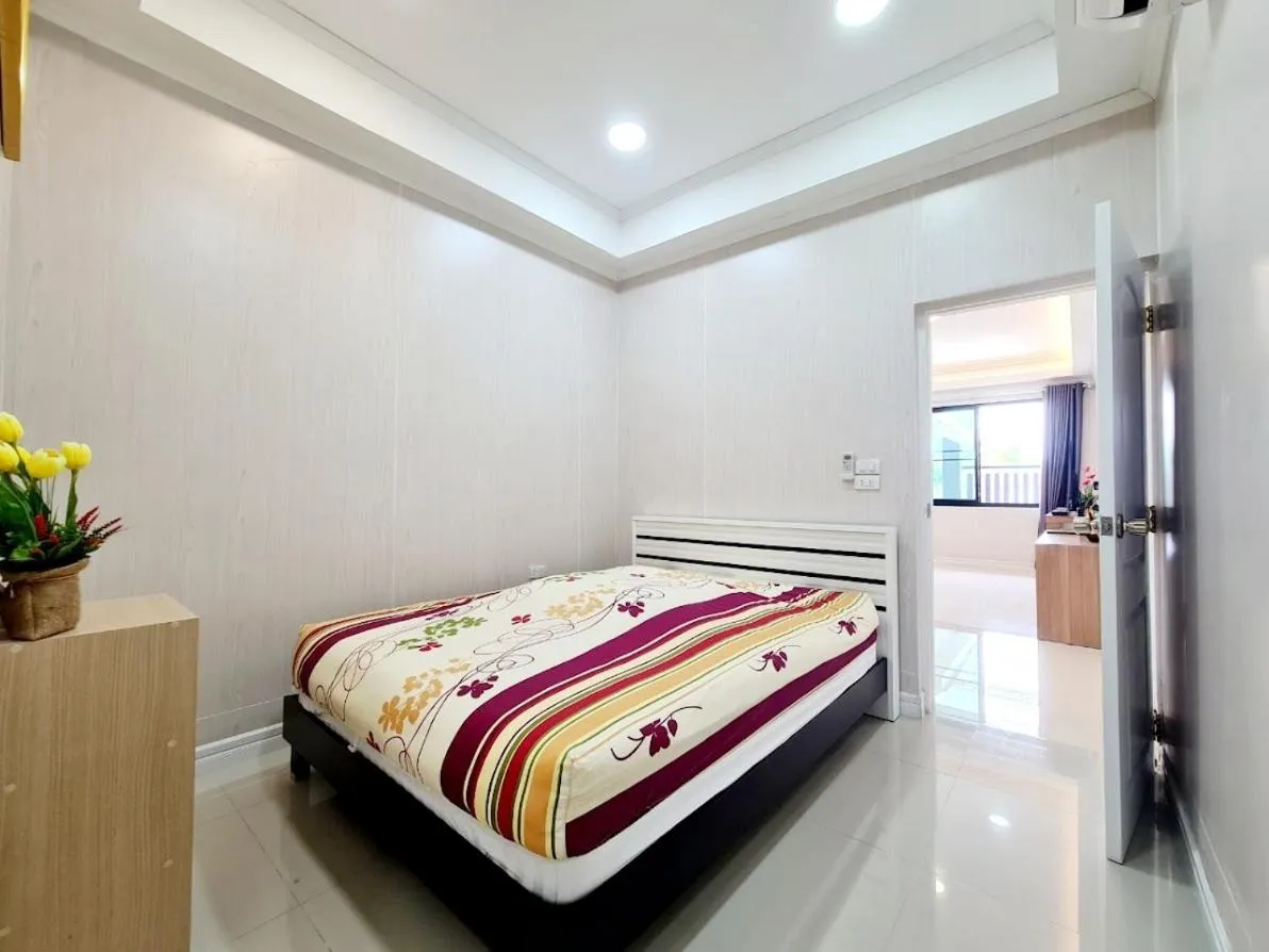 Bed in Baan Sasithorn Huahin