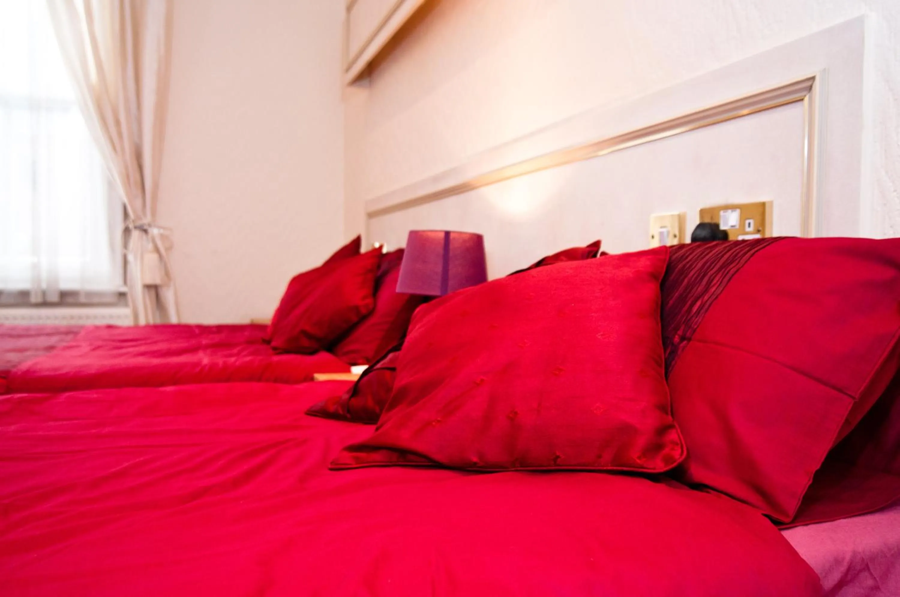 Decorative detail, Bed in Cumberland Apartments