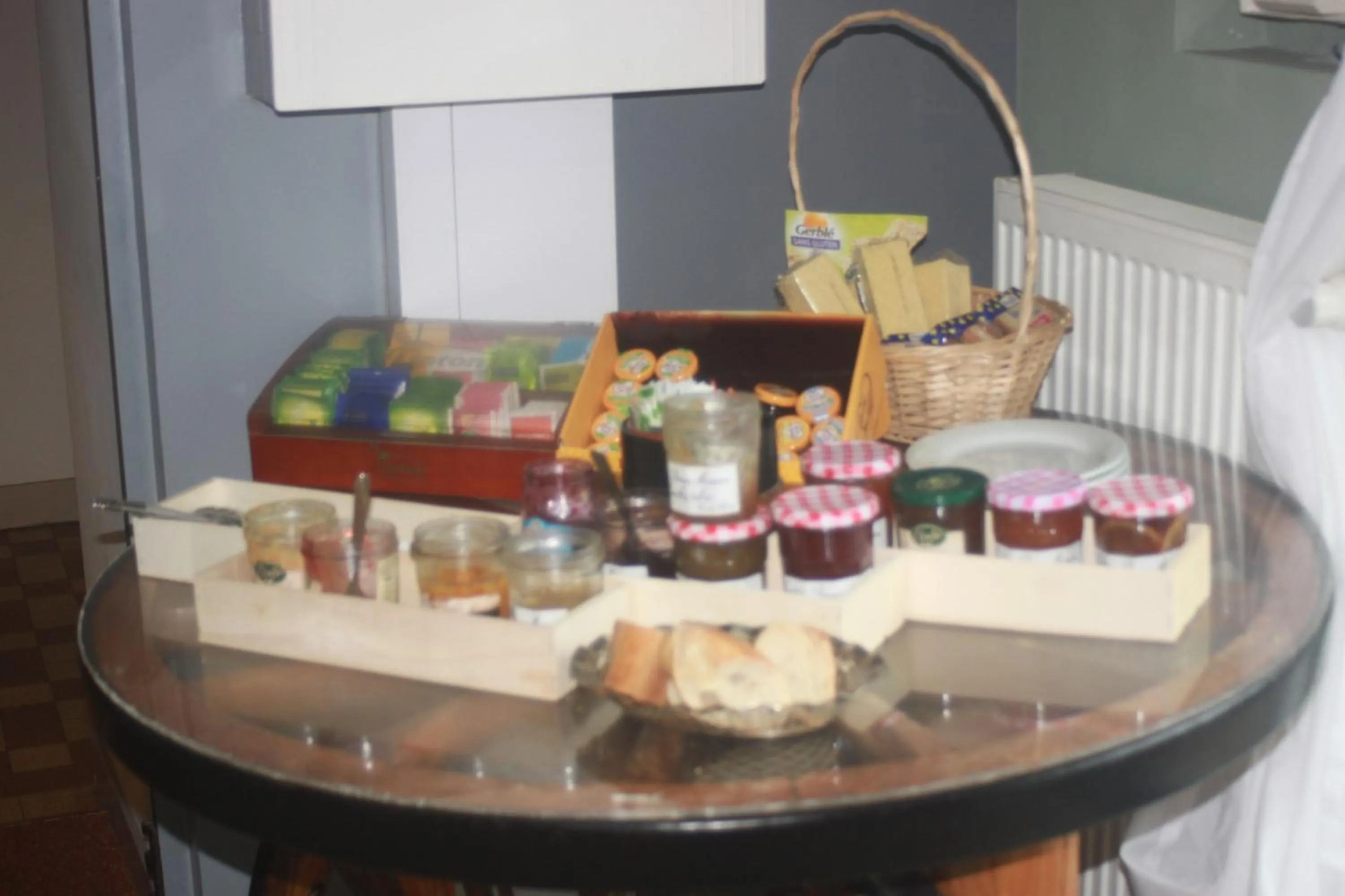 Buffet breakfast in Logis Hôtel Restaurant de la Dore