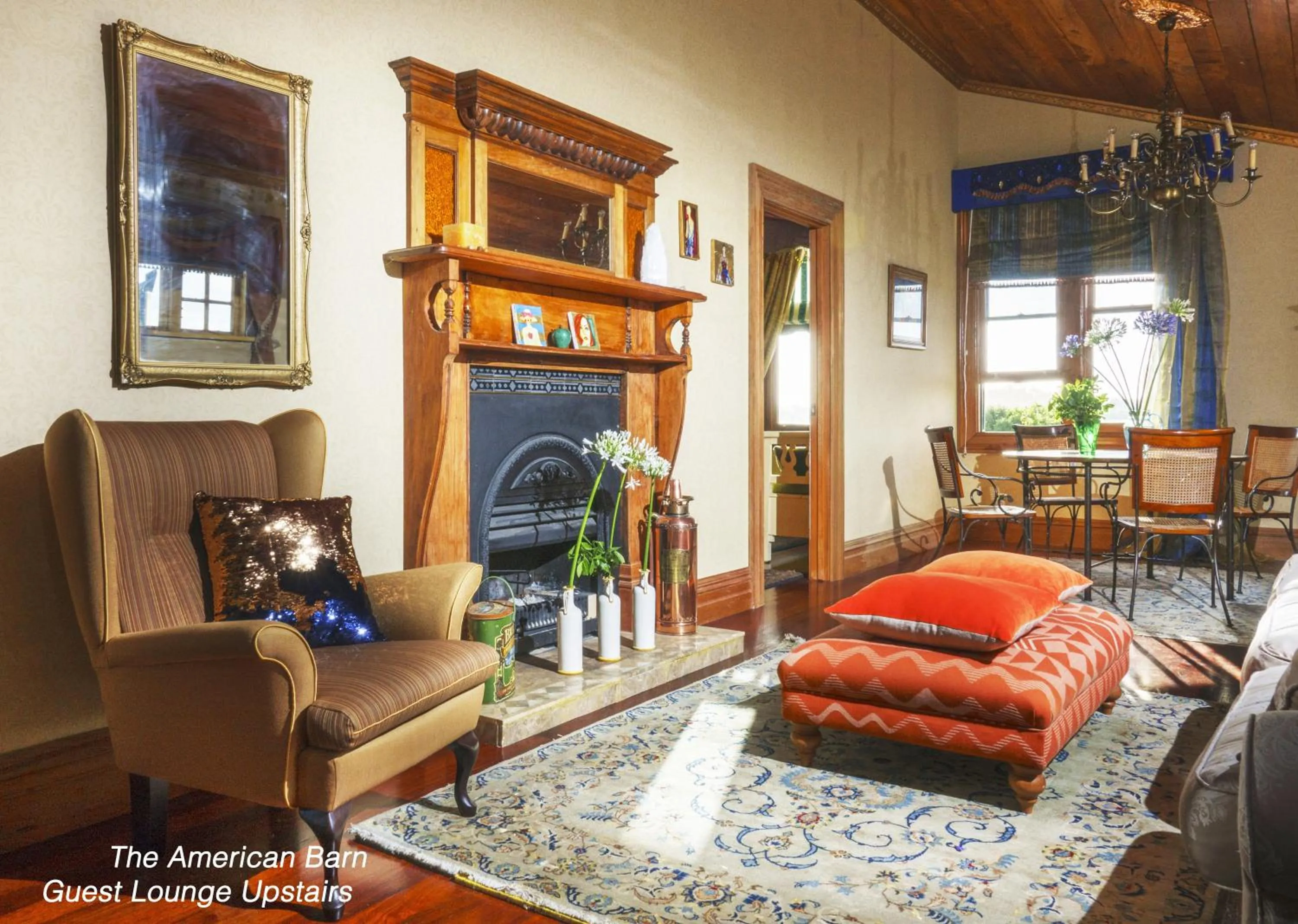 Living room in Tracy's Boutique B&B Farmstay