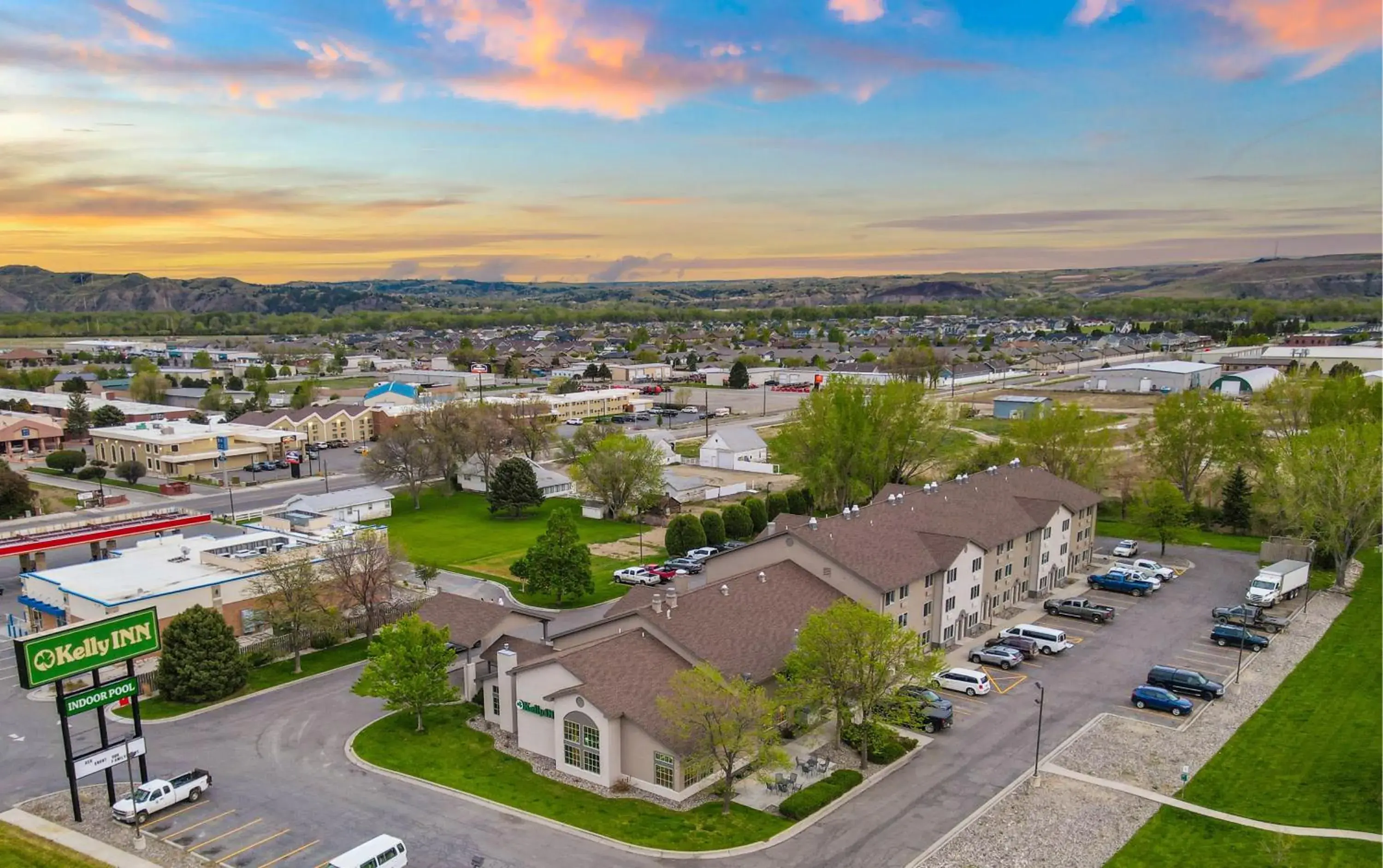 Property building in Kelly Inn Billings Property building in Kelly Inn Billings