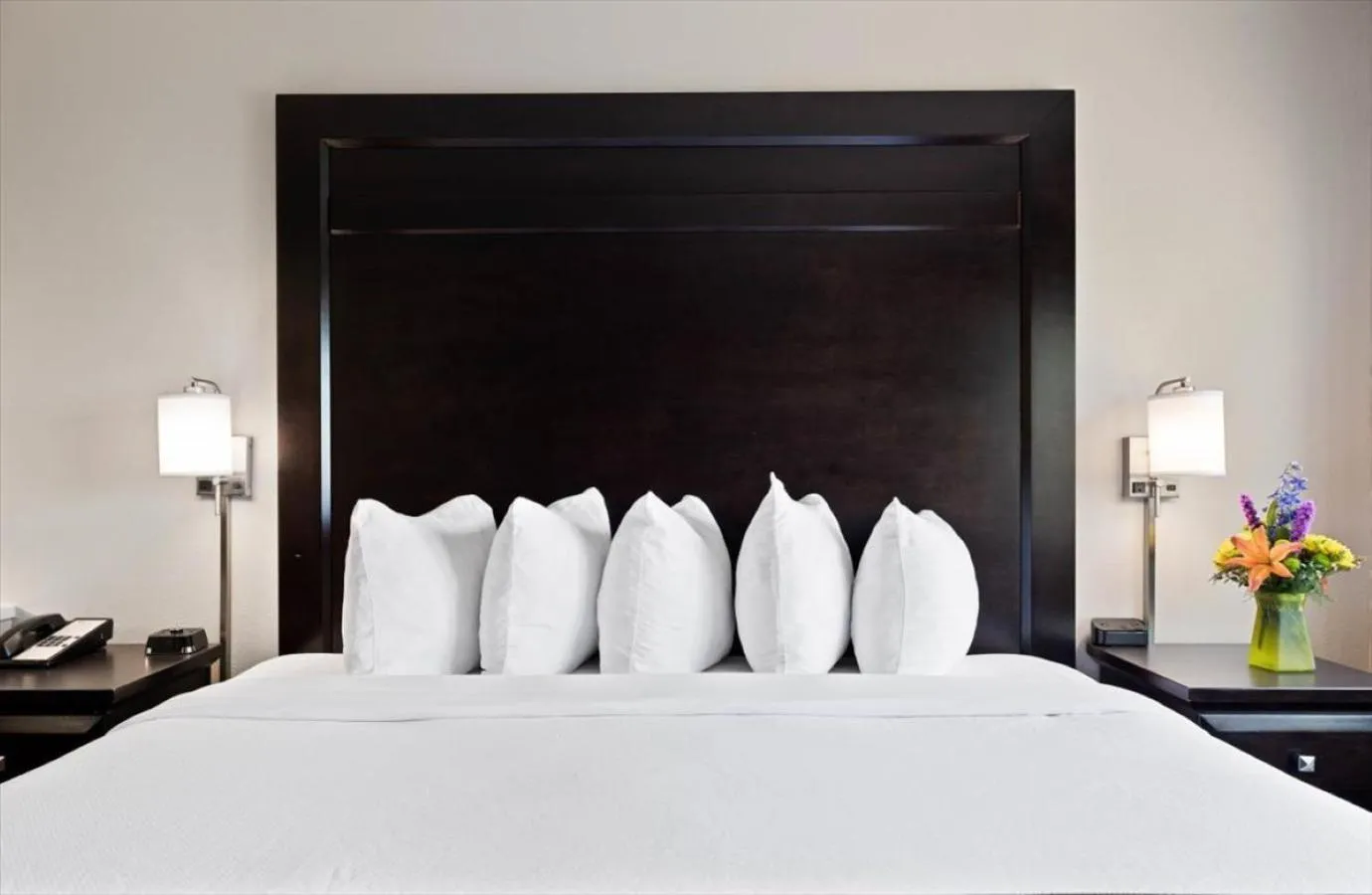 Bed in Kelly Inn Billings