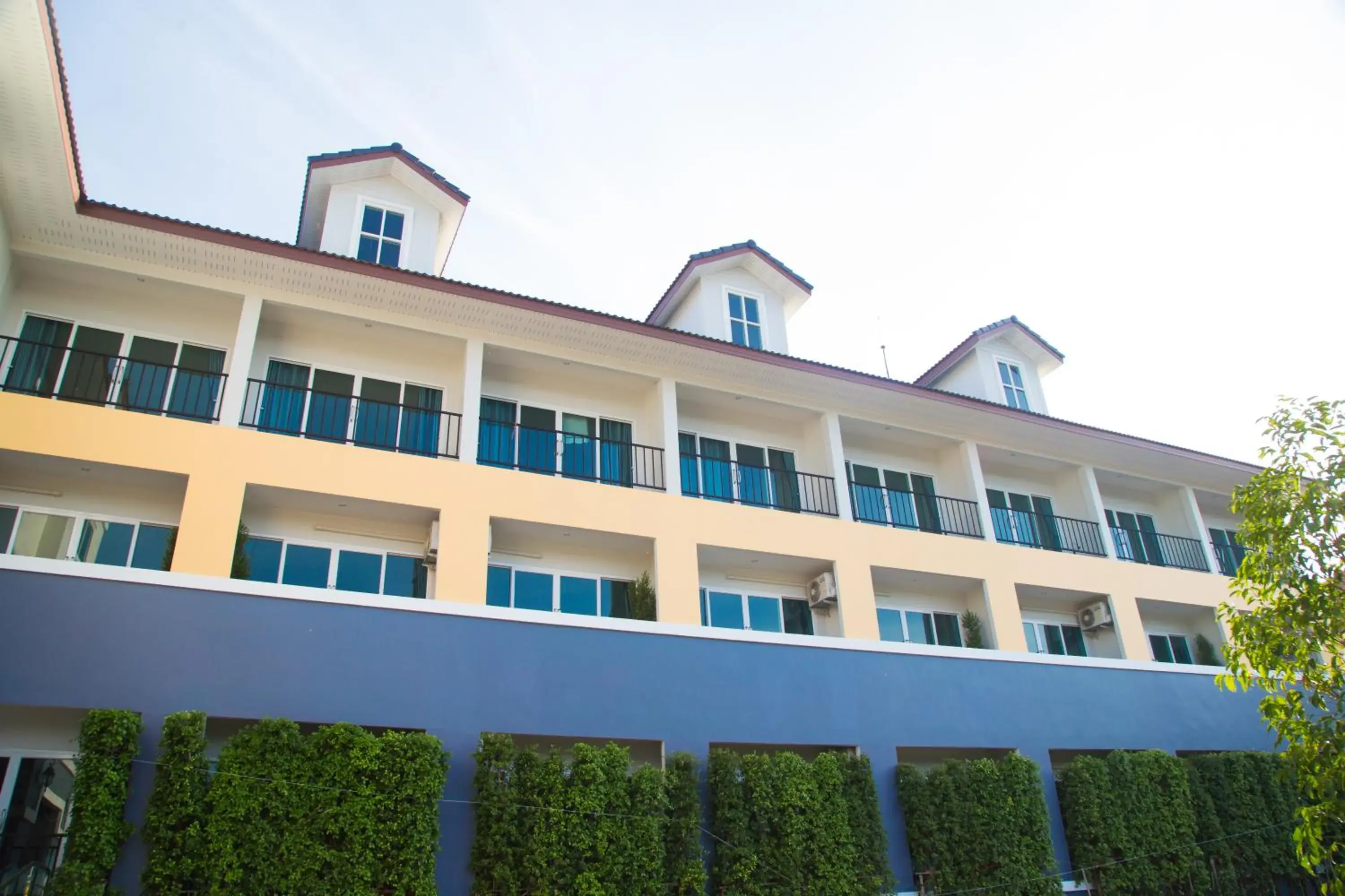 Property building in Sirin Boutique Property building in Sirin Boutique