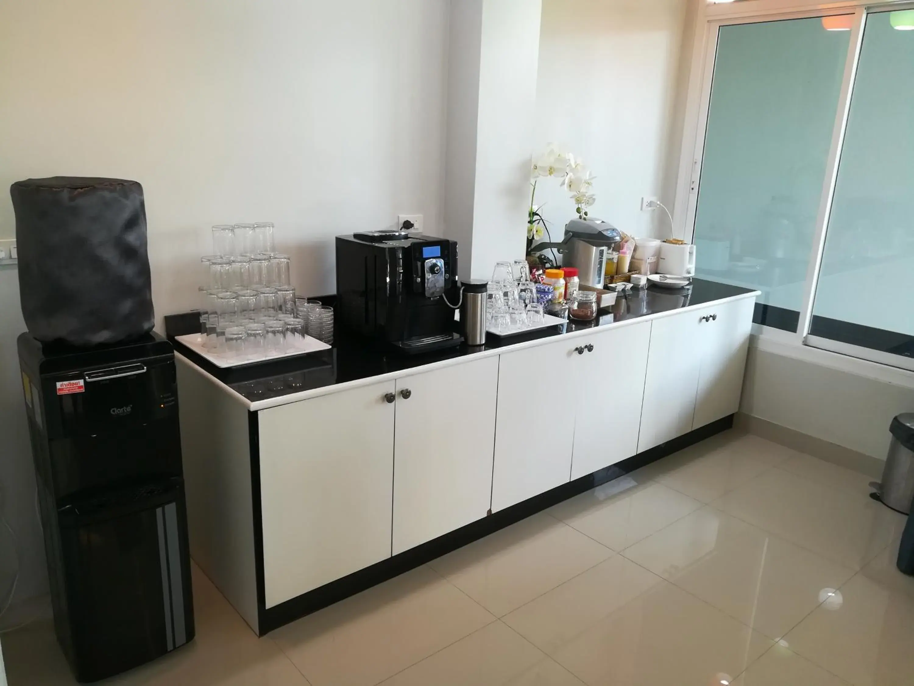 Food and drinks in Sirin Boutique Food and drinks in Sirin Boutique