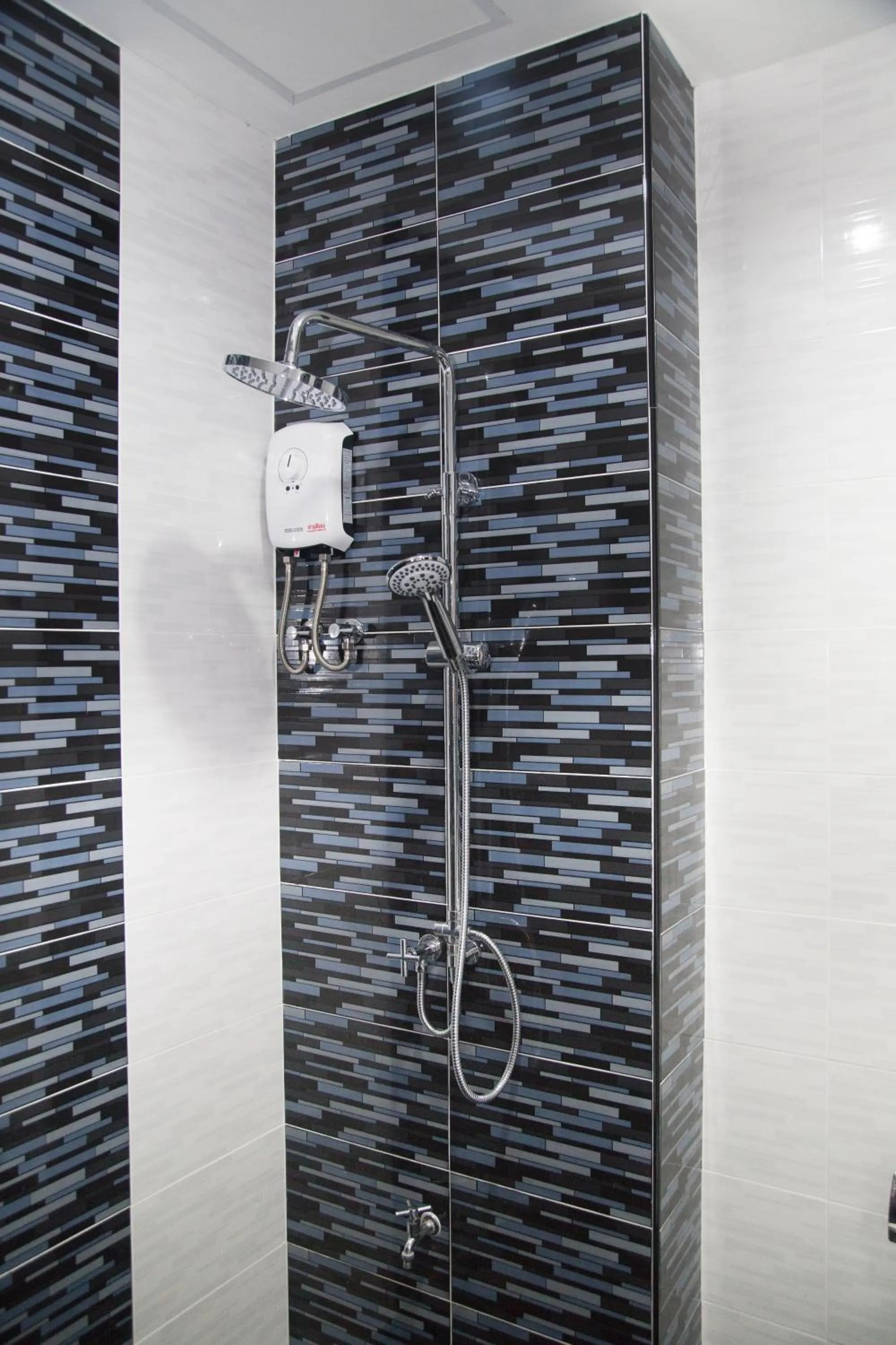 Shower in Sirin Boutique