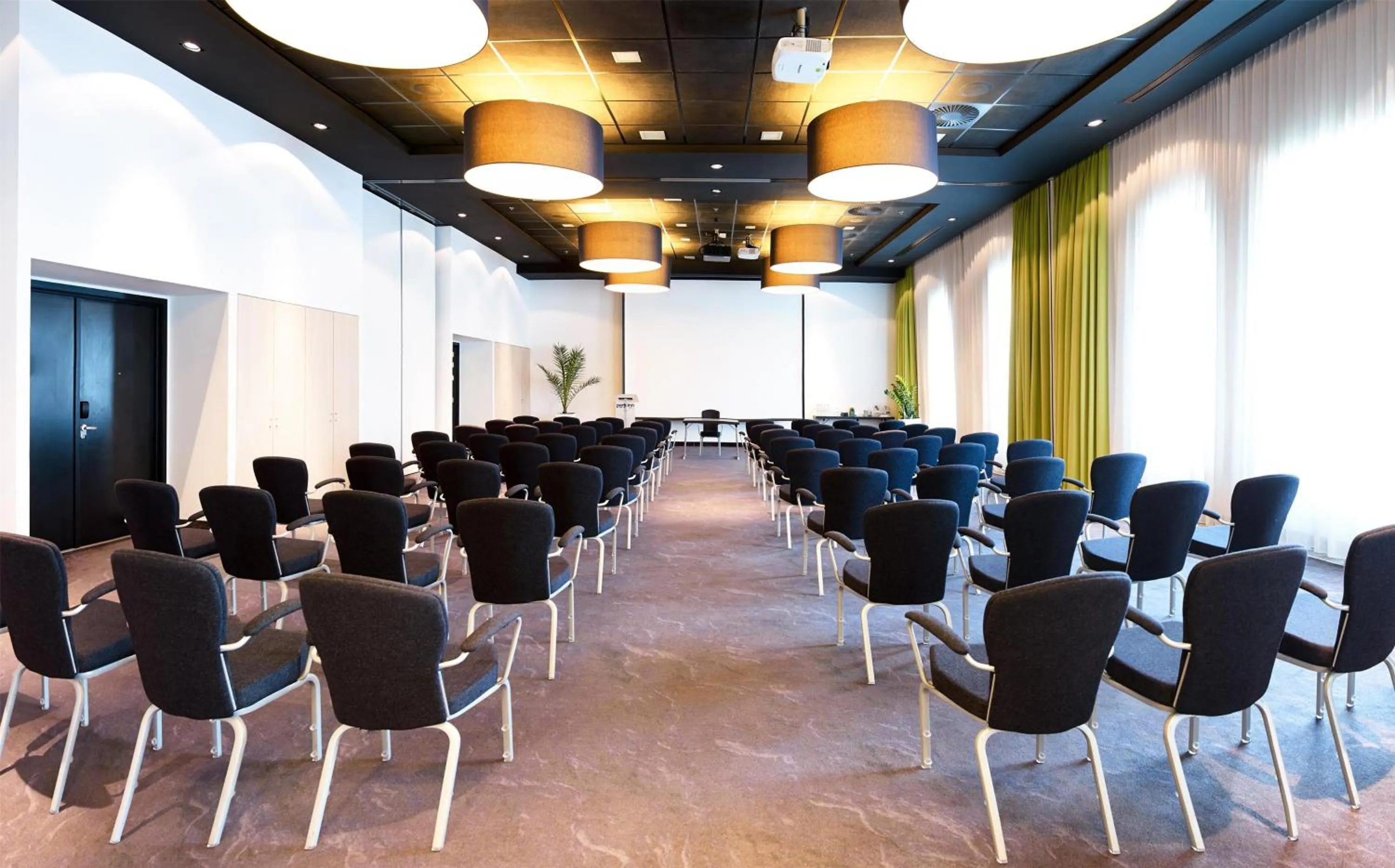 Meeting/conference room in Park Inn by Radisson Leuven