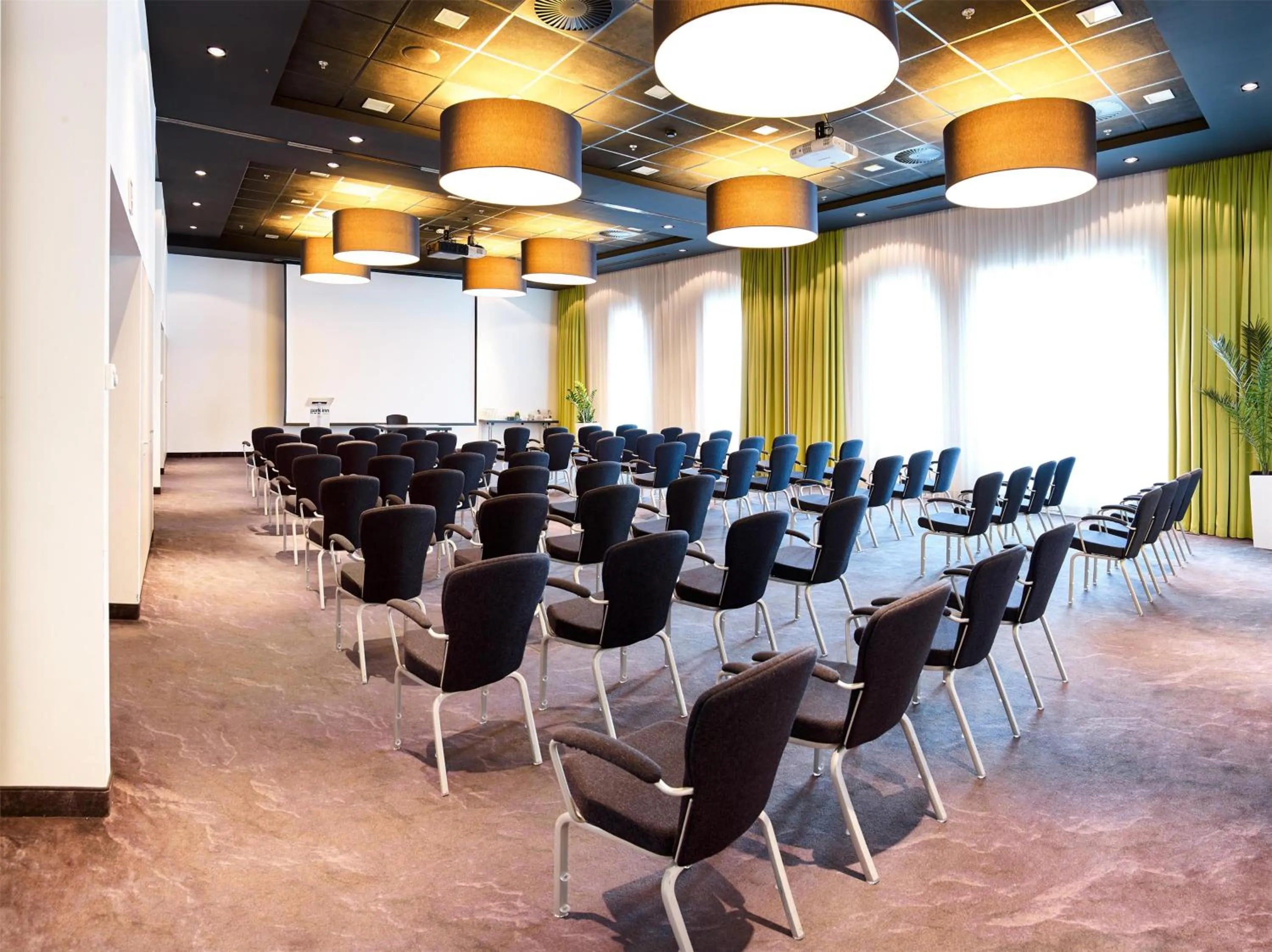 Meeting/conference room in Park Inn by Radisson Leuven